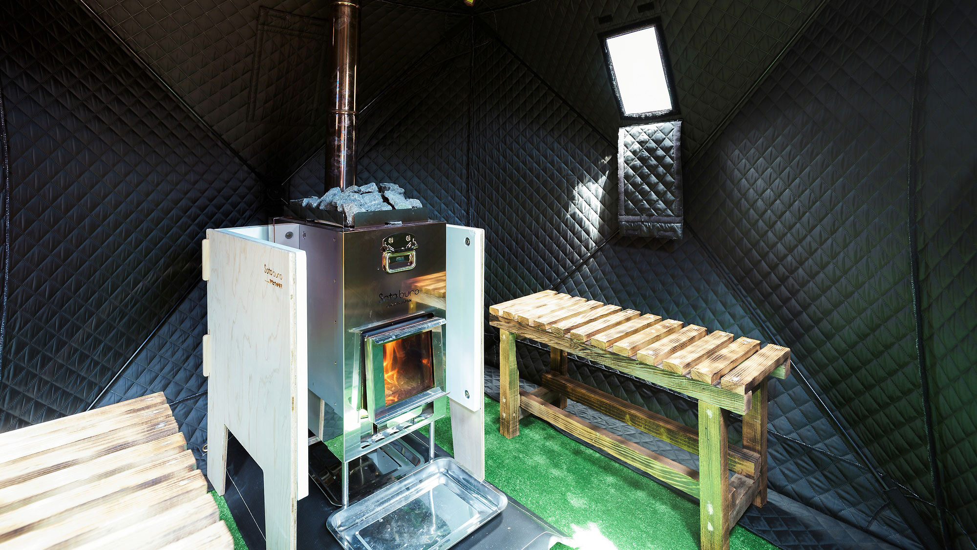 ・【サウナ】1度に4名様まで入室可能。皆様で&rdquo;ととのう&rdquo;至福の時間です