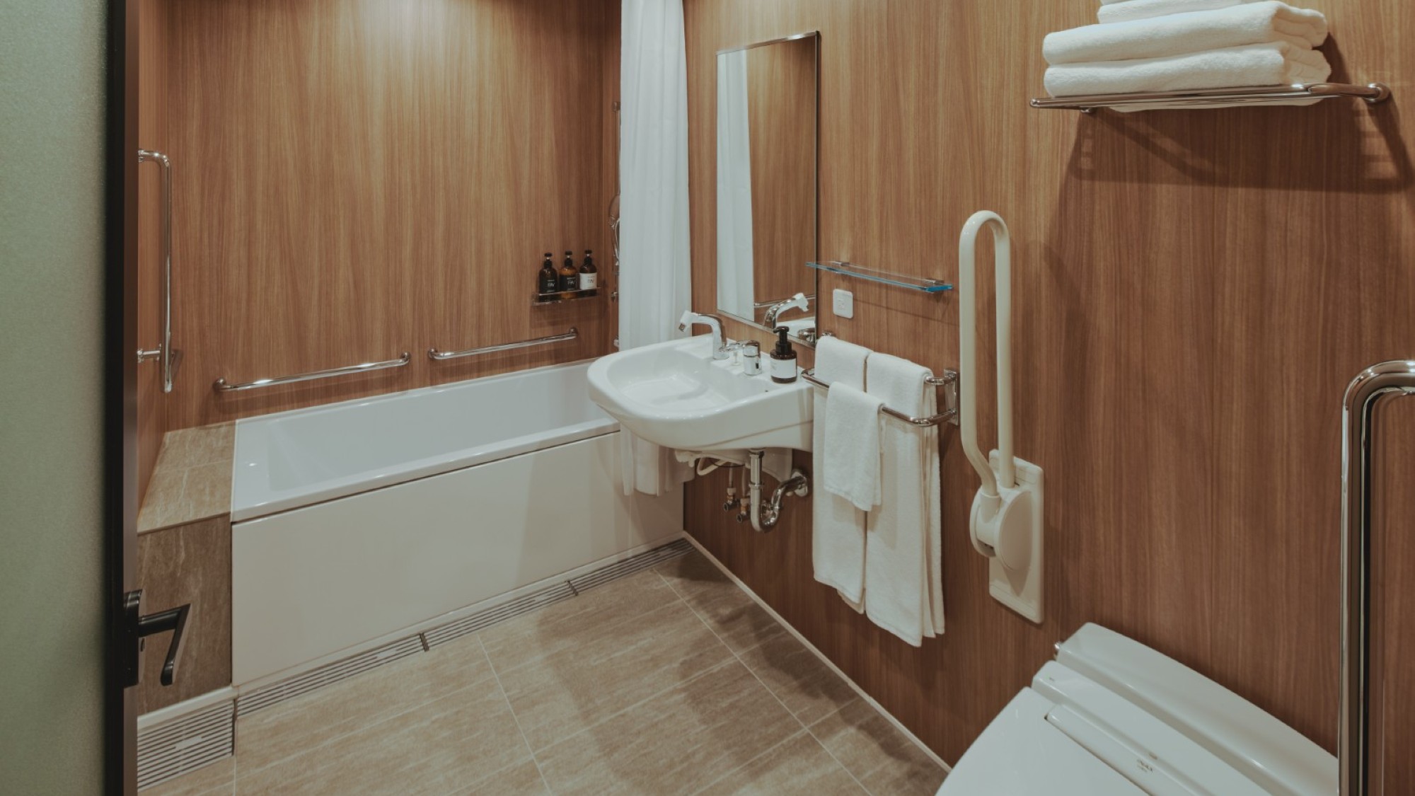 ユニバーサル with ヘラルボニー