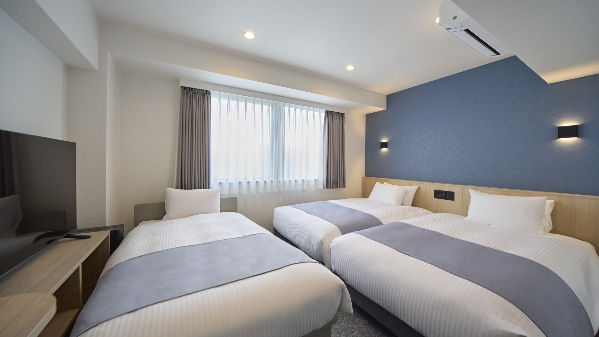 ◇禁煙◇トリプルルーム【高層階】|20㎡|シモンズ製ベッド幅120㎝×2台・エキストラベッド1台