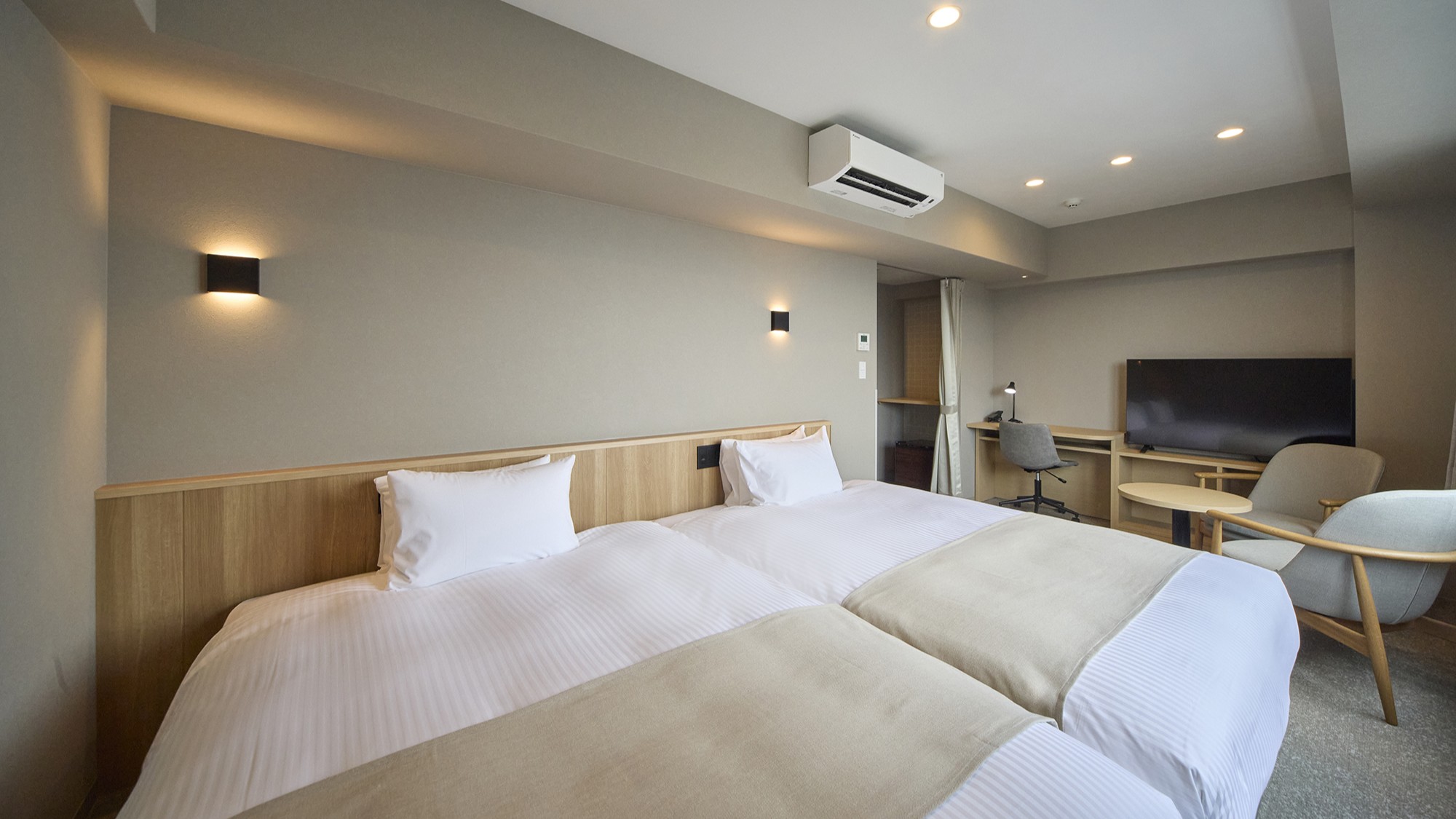 ◇禁煙◇スーペリアツインルーム【最上階】｜シモンズ製140㎝ベッド2台