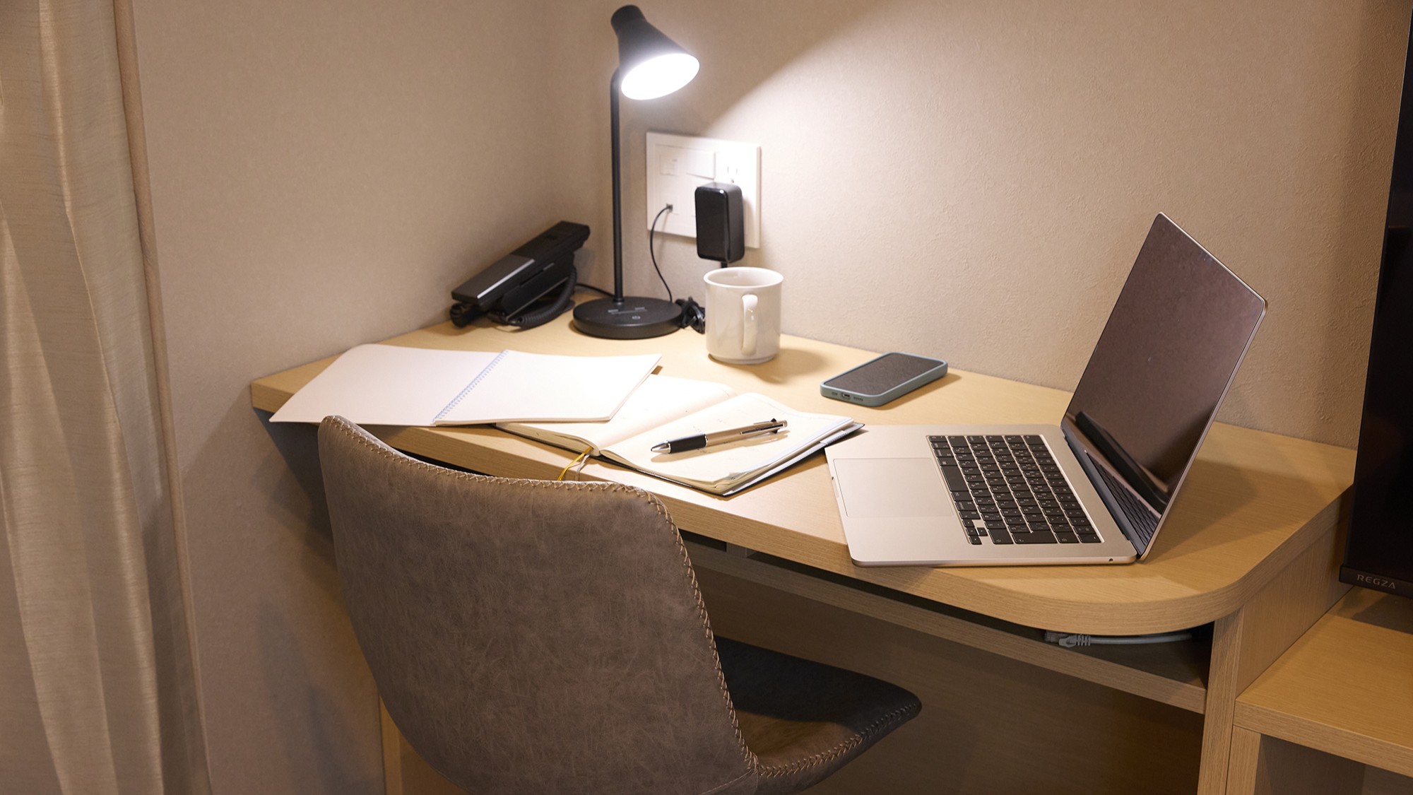 仕事しやすいデスク