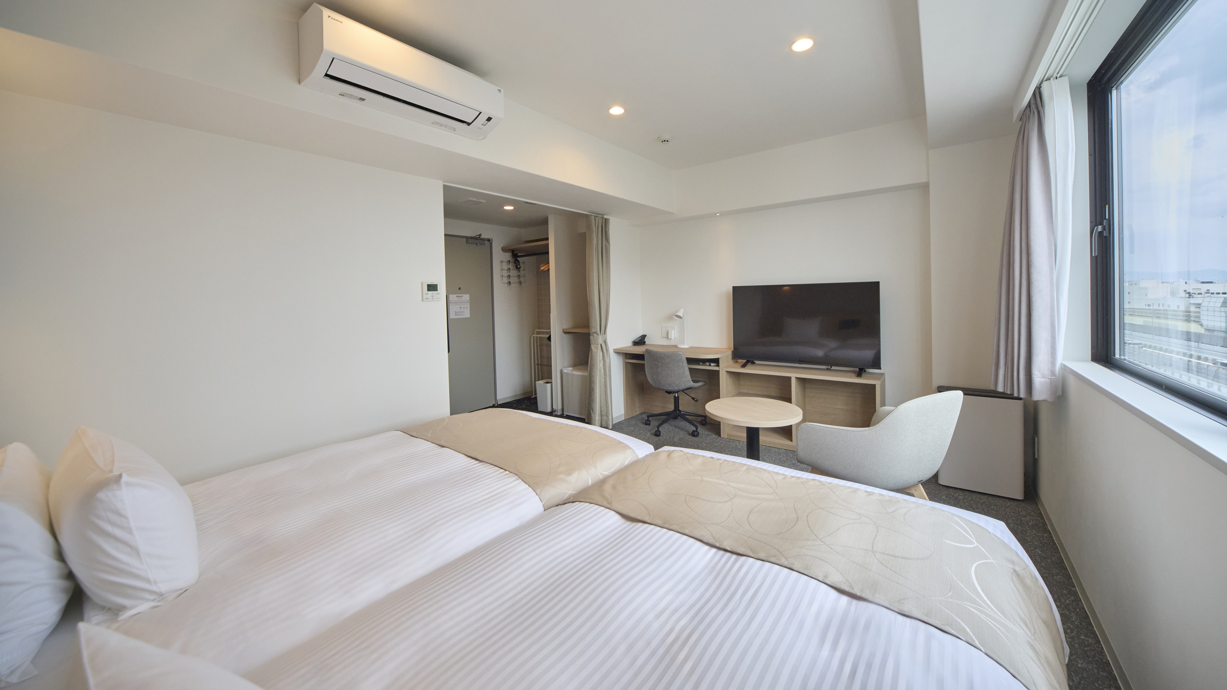 ◇禁煙◇レディースツインルーム｜20㎡｜シモンズ製ベッド幅120㎝×2台