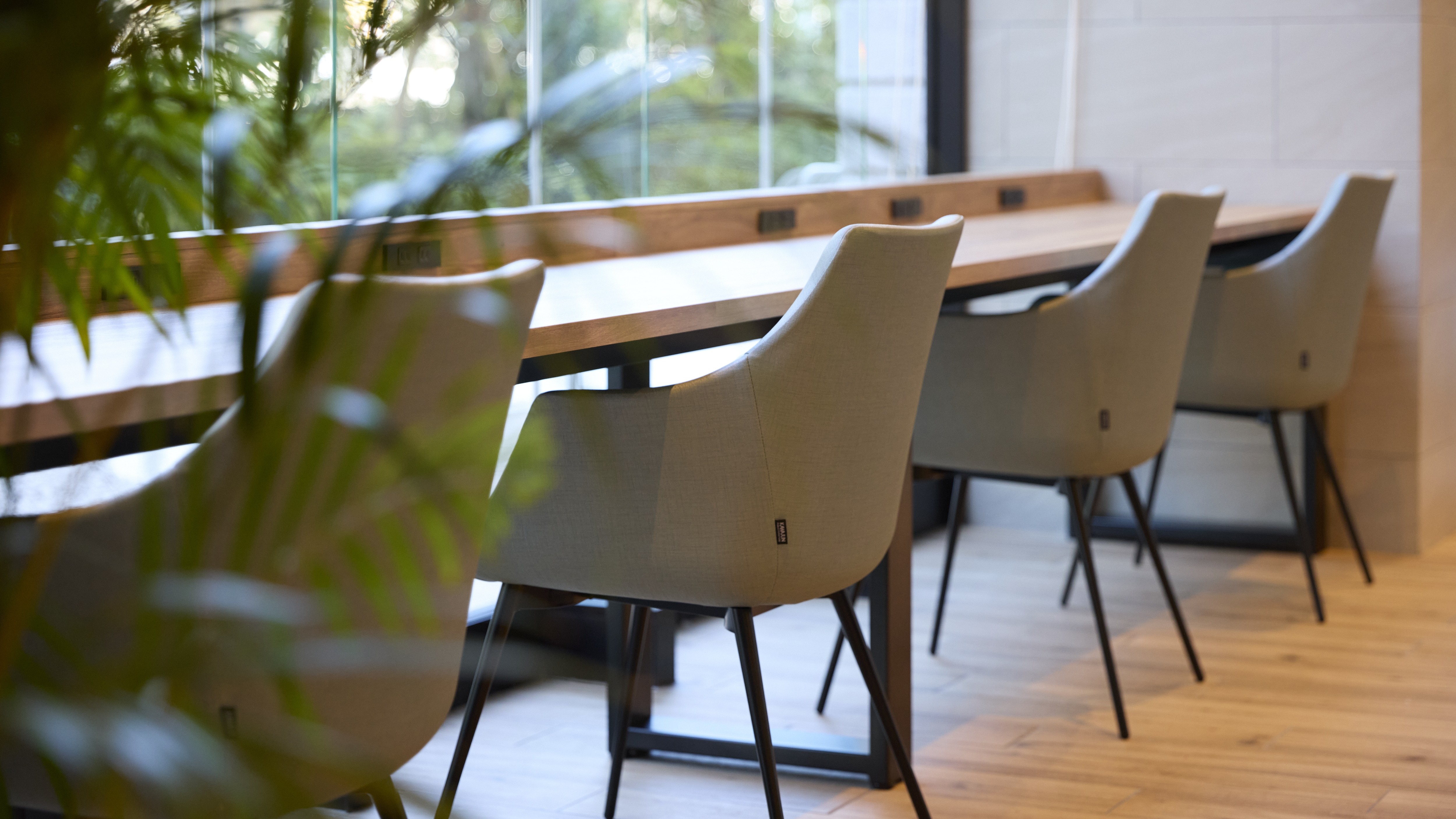 ロビーラウンジデスク