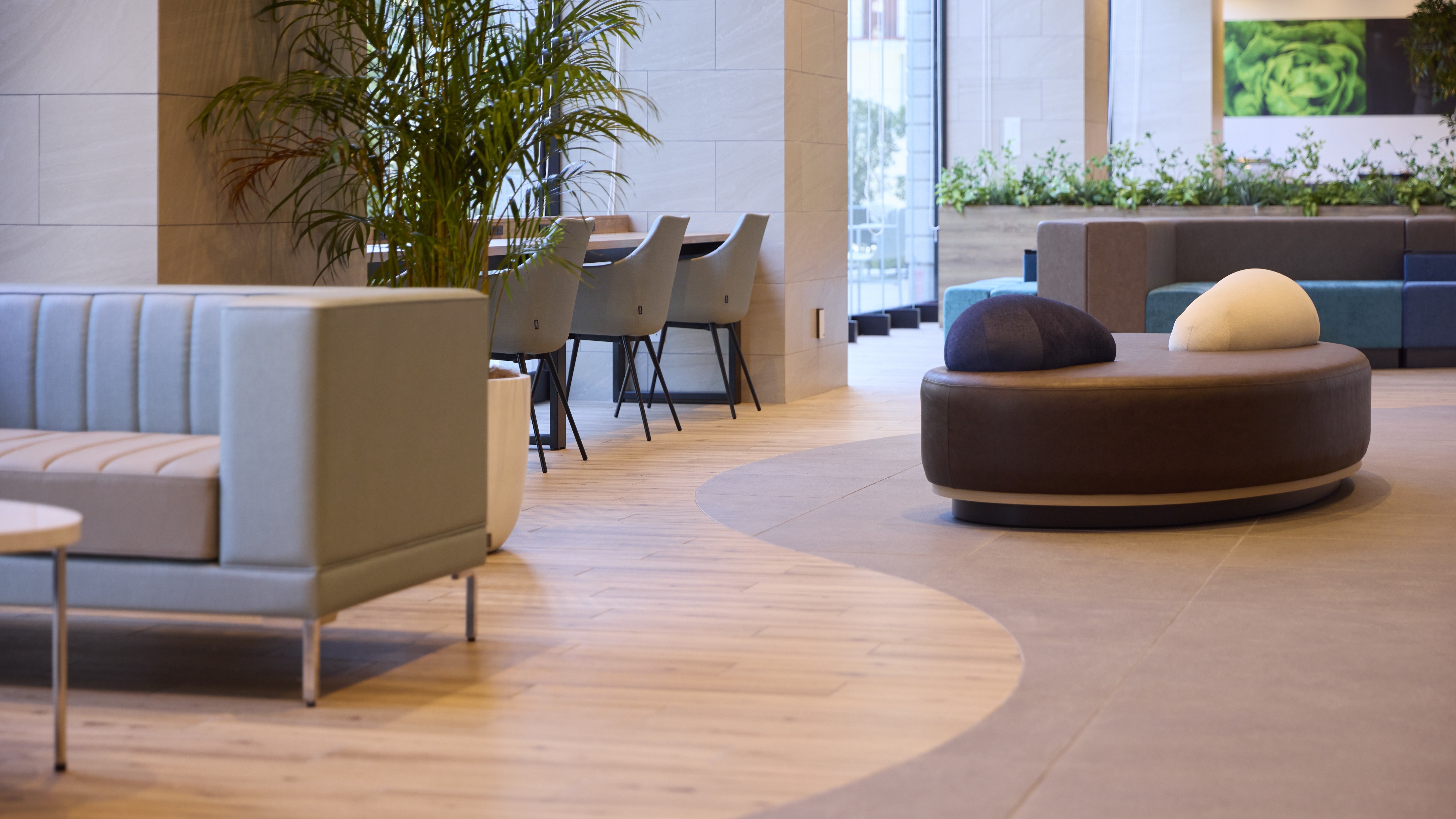 ロビーラウンジ