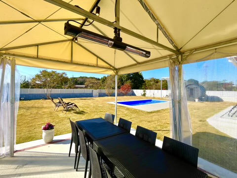 遠赤外線グラファイトヒーター付きバーベキュースペース