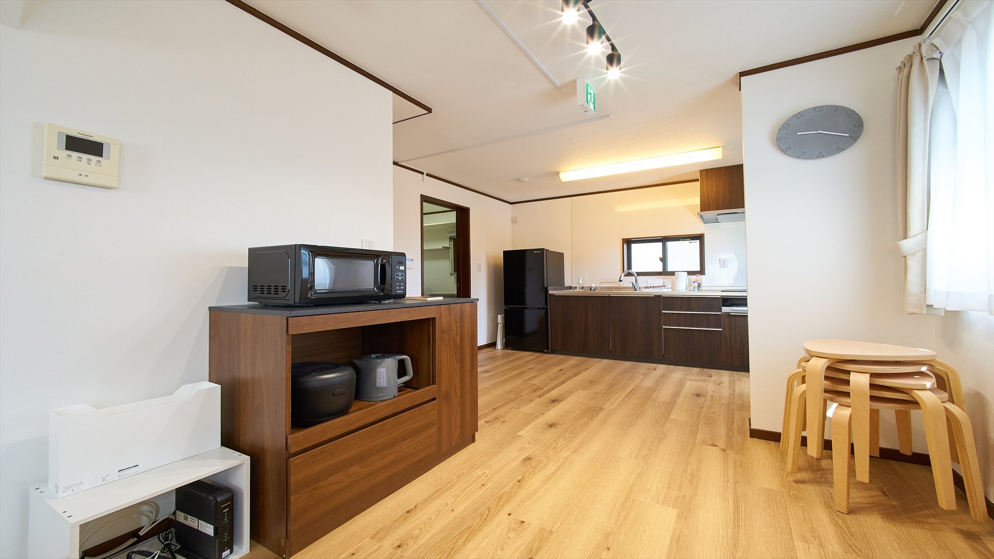 【素泊まり】3階建て4BR｜駅徒歩7分＆成田空港1h｜家族・グループ旅行に最適！