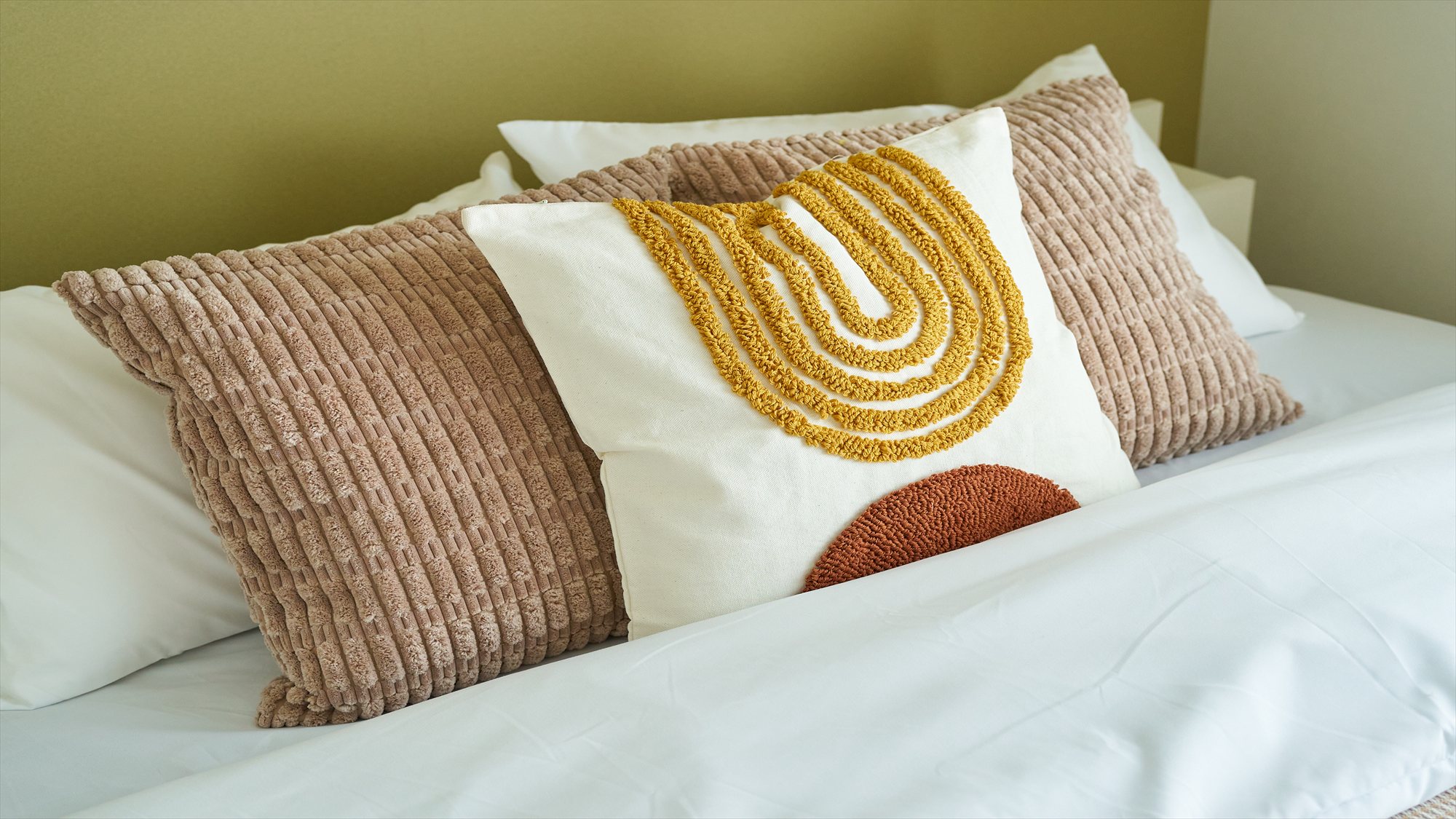 寝室④：ダブルベッド1台