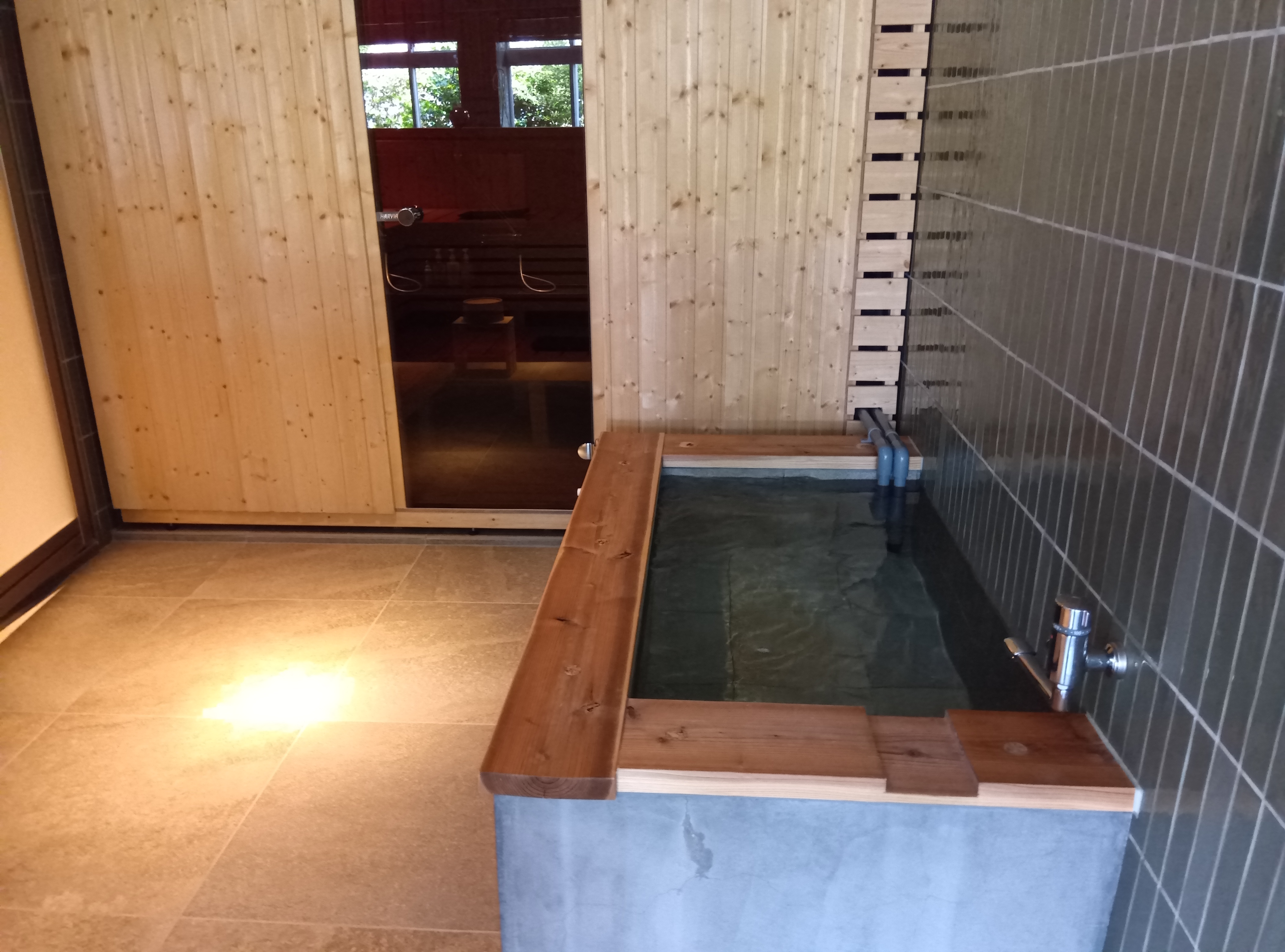 チラー付き水風呂