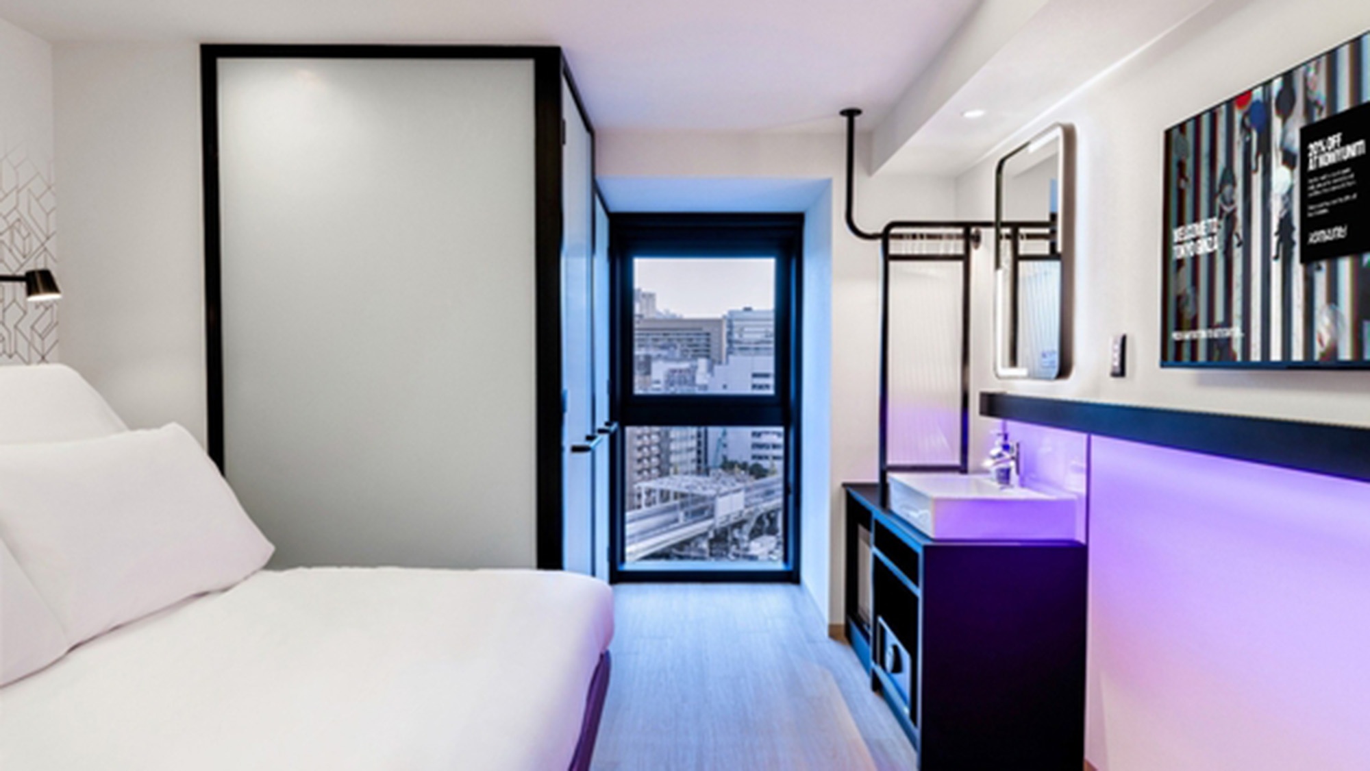 【プレミアムクイーン】2名様までご利用いただける、スタイリッシュで機能的なコンパクト空間。