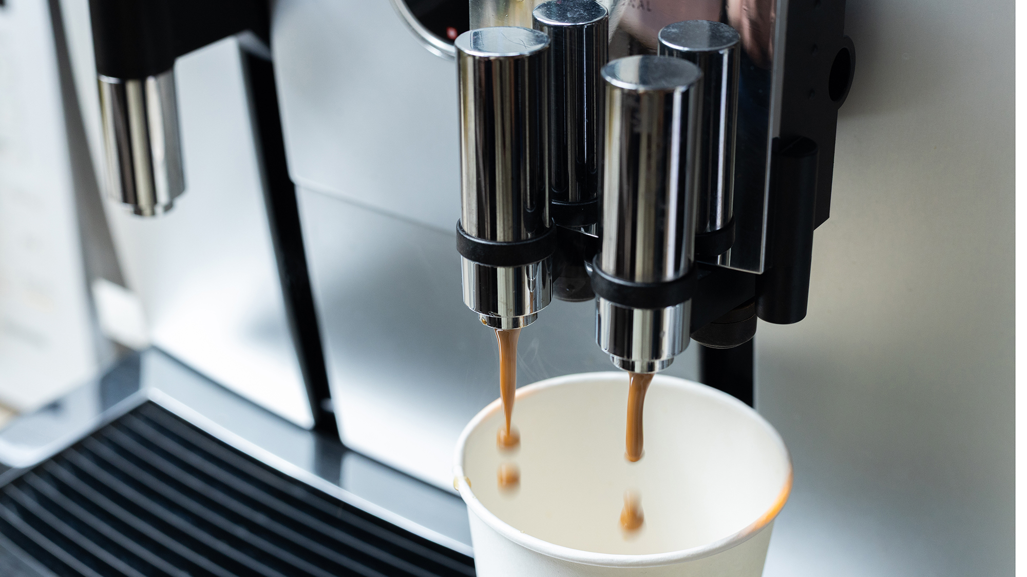 ロビーには挽きたてコーヒーを無料でご用意