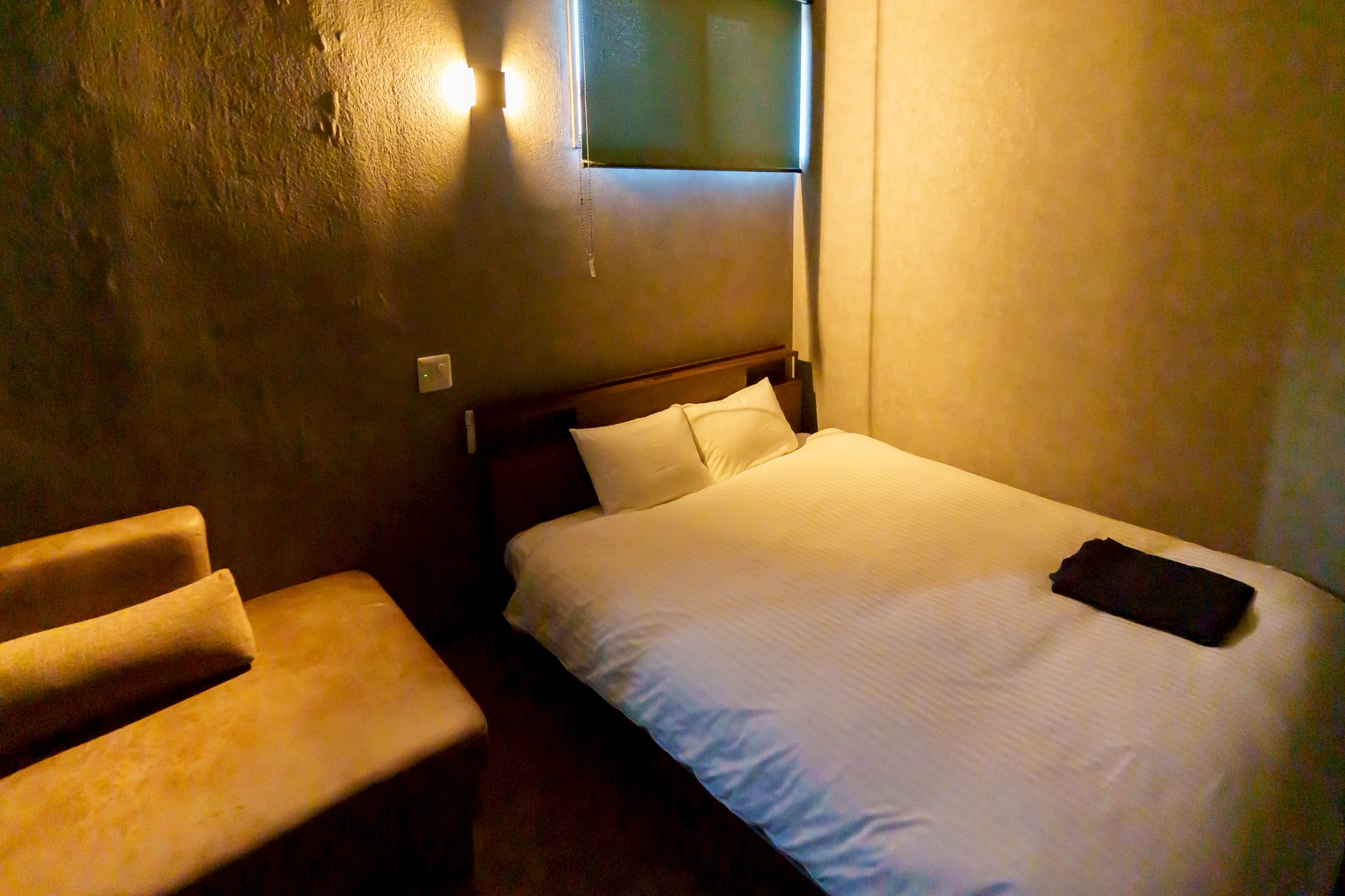 クイーンベッド