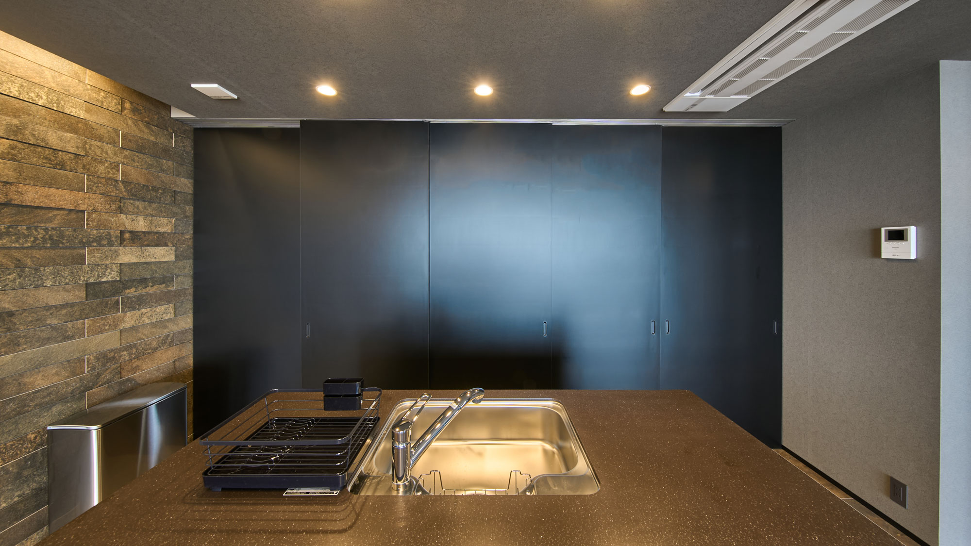 キッチンは引き戸で仕切れます