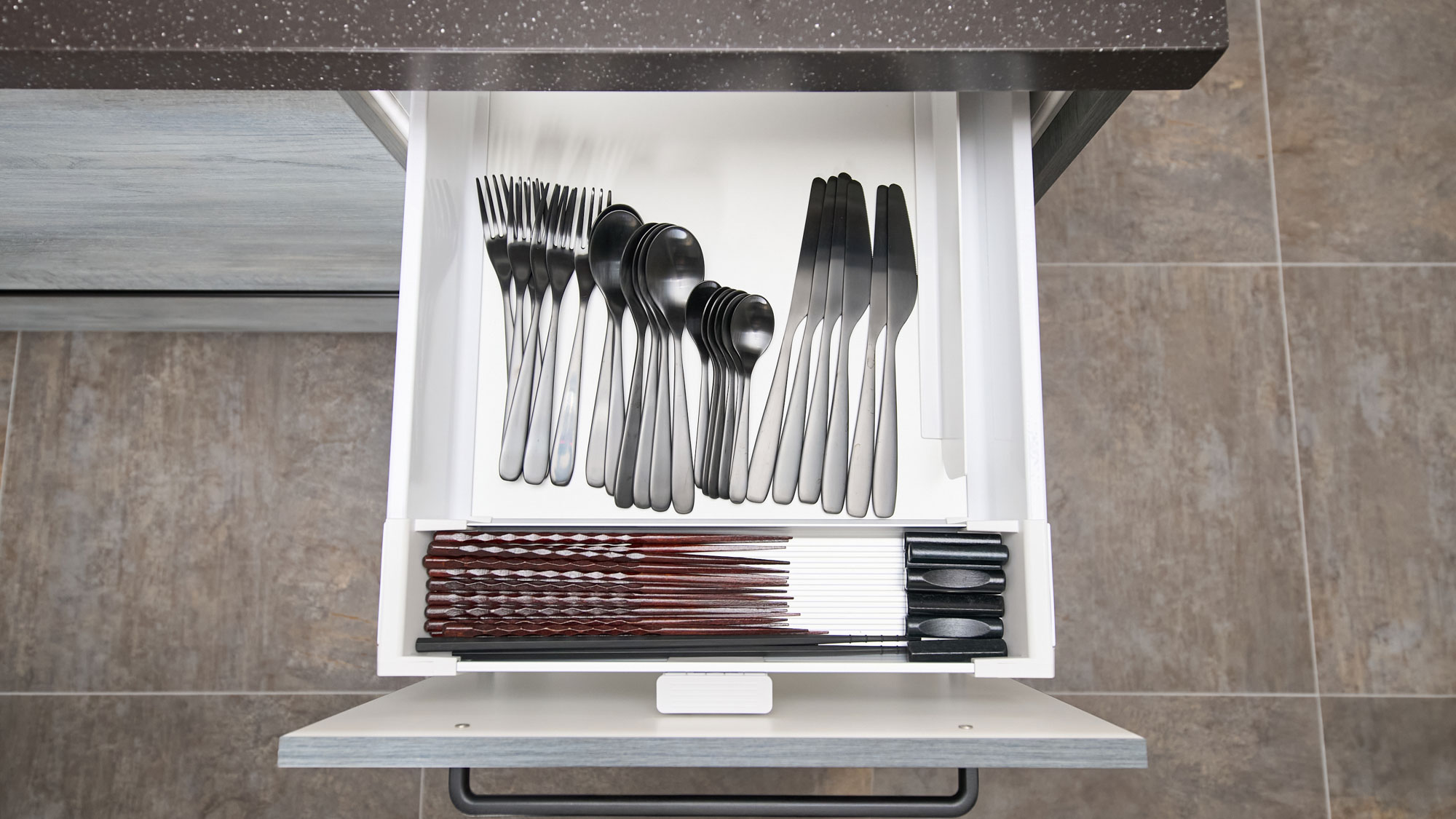 キッチン備品：カトラリー類