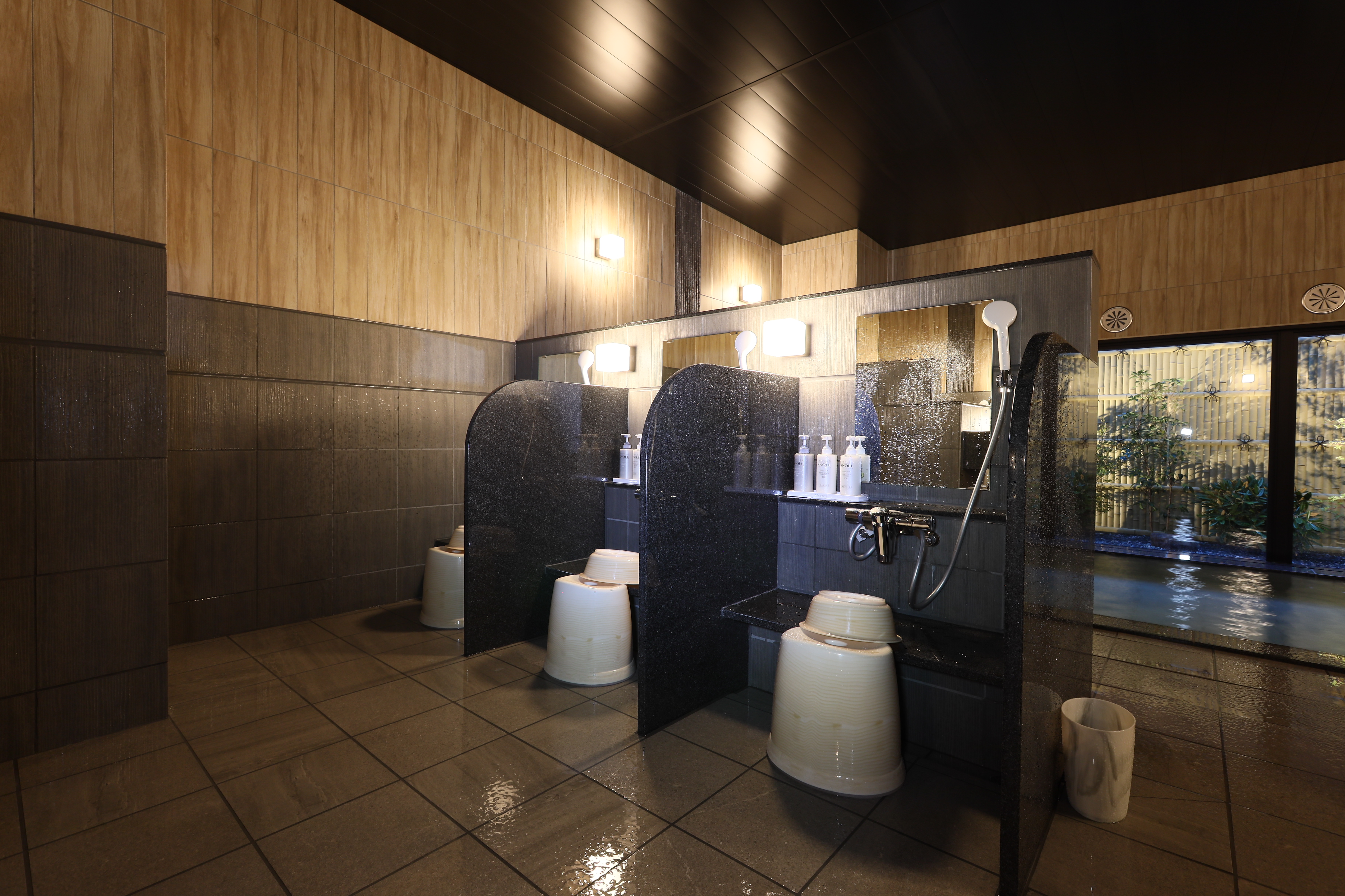 男性大浴場～人工温泉～