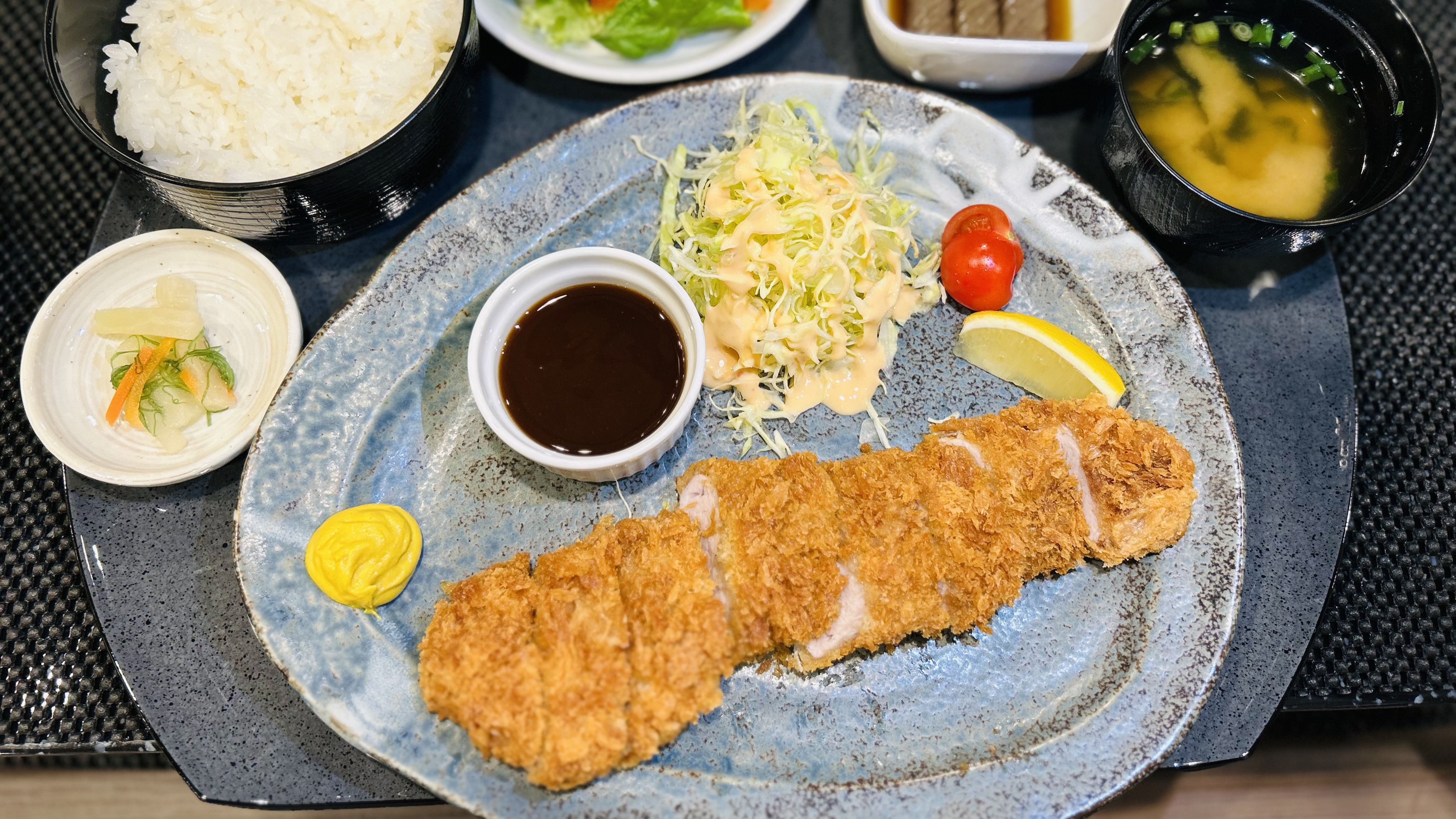 夕食～選べる定食メニュー　【棒かつひれ】