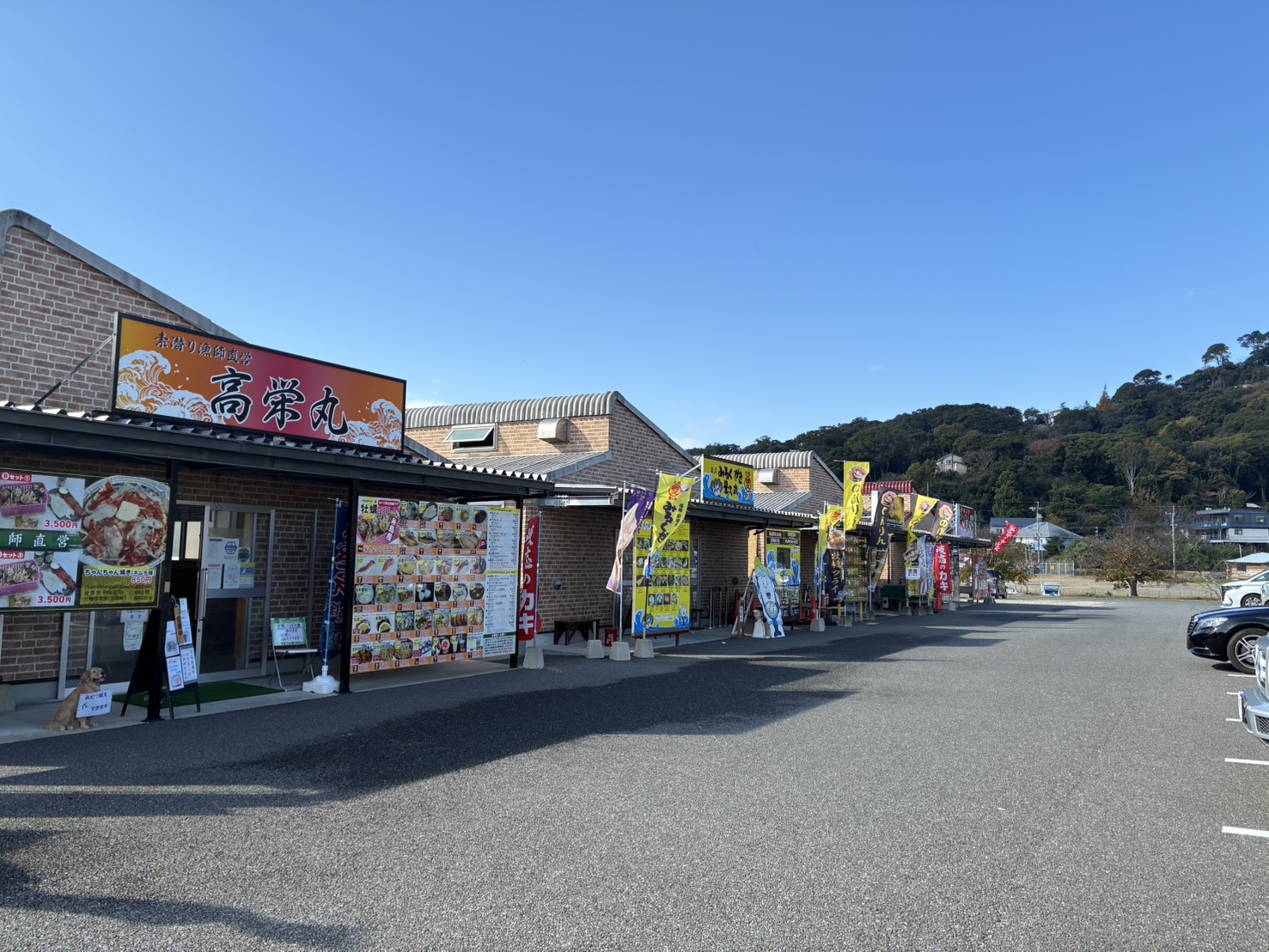 今が旬新鮮な大粒の牡蠣　岐志牡蠣小屋まで車で25分