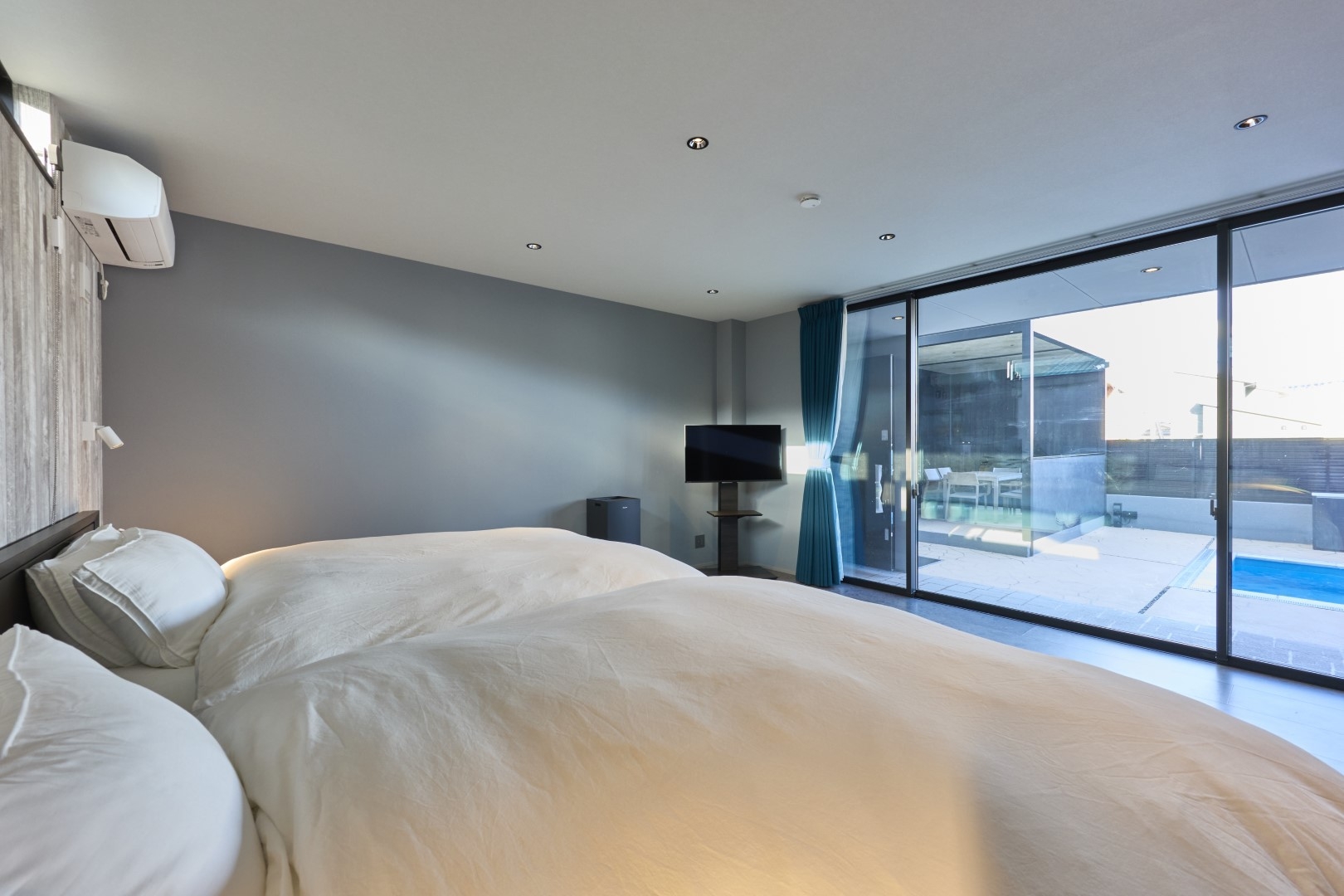 【夕食：BBQ付】プール・温泉・サウナ・BBQスペース完備！自由に楽しむプライベートヴィラ！