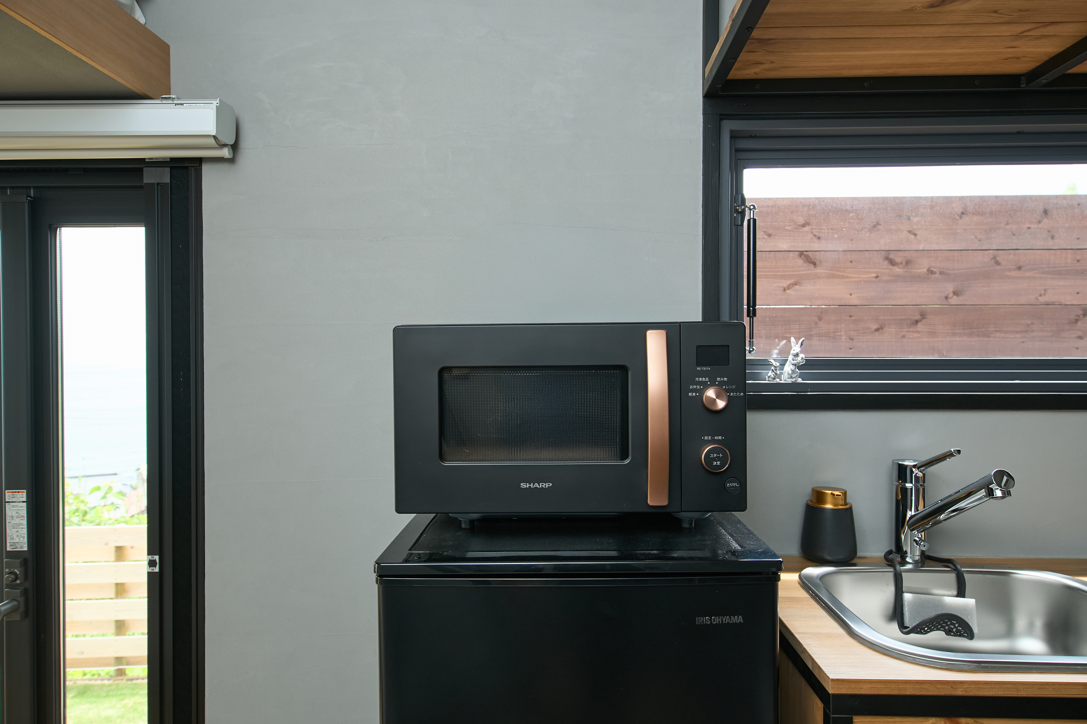 【base3】キッチン備品：電子レンジ