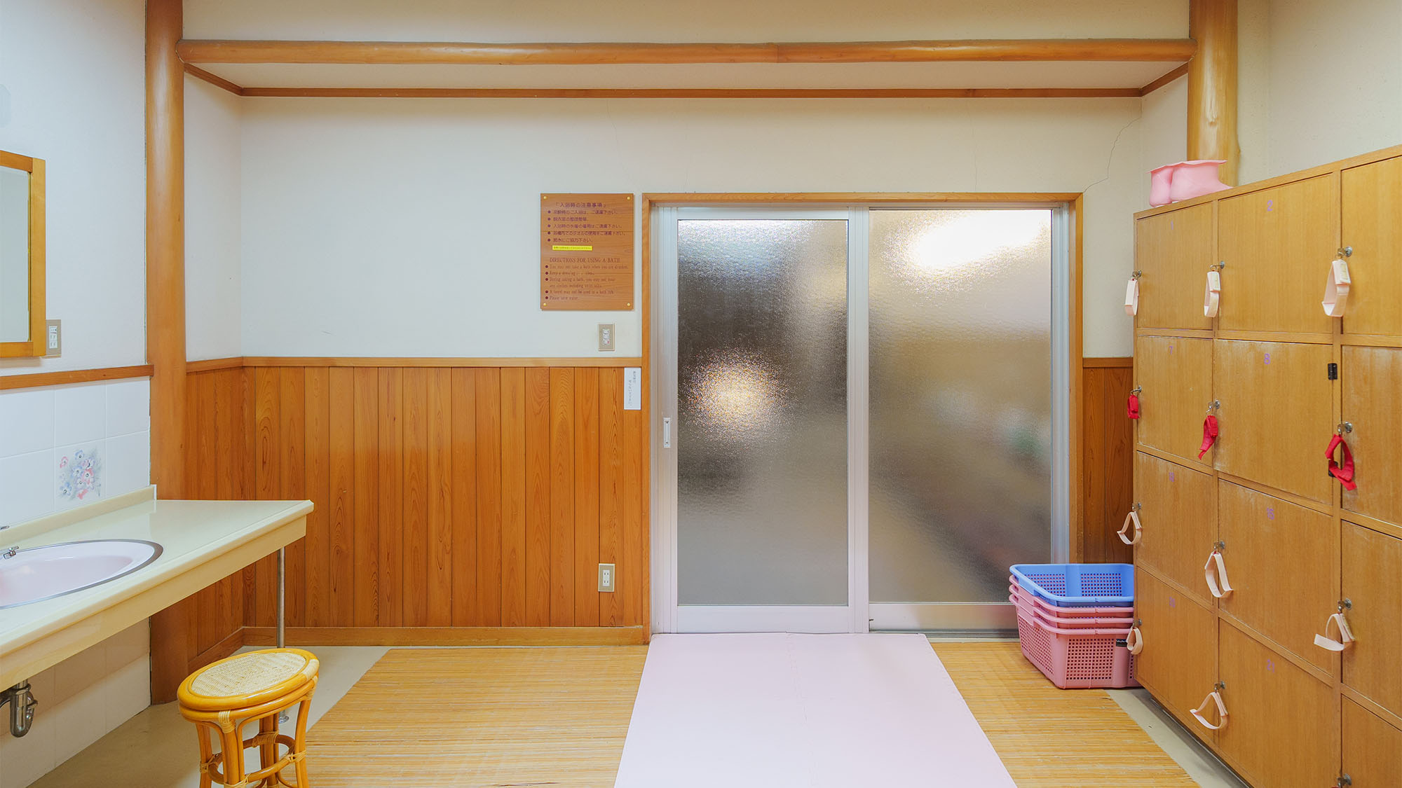 ・【大浴場】清潔で落ち着いた空間を心がけています