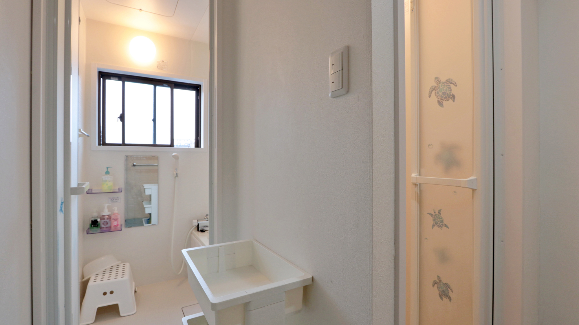 【館内設備】浴室とシャワールーム