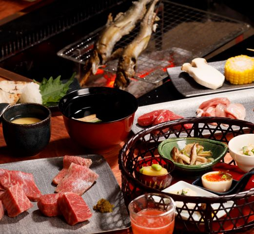 鳥取和牛など肉料理や魚料理などを囲炉裏料理。地酒、地ビール、スイーツ、体験なども充実プランです。