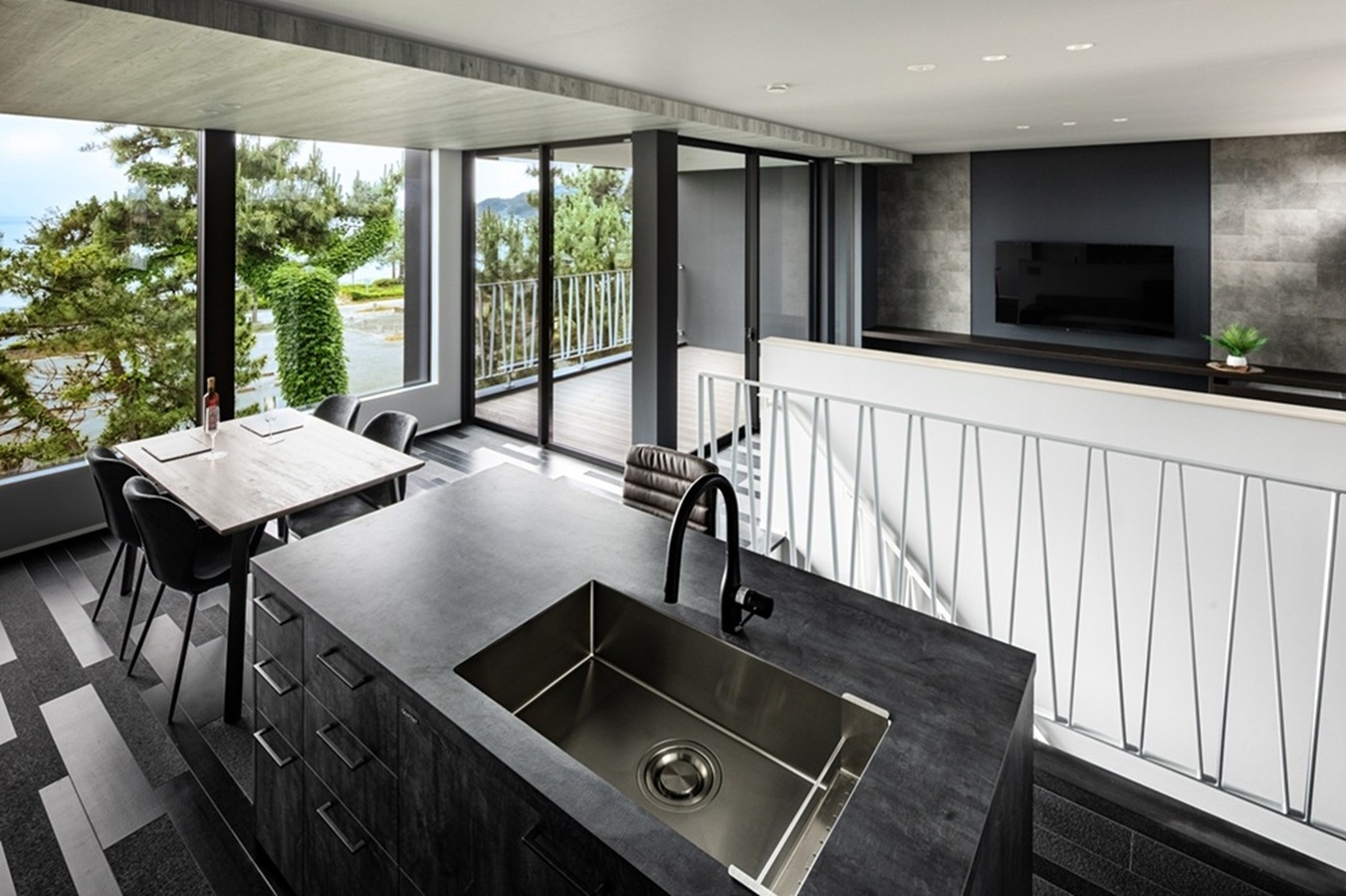 【3〜4名様限定】【海の癒し】SORA海テラスで半露天風呂＆サウナ満喫ステイ