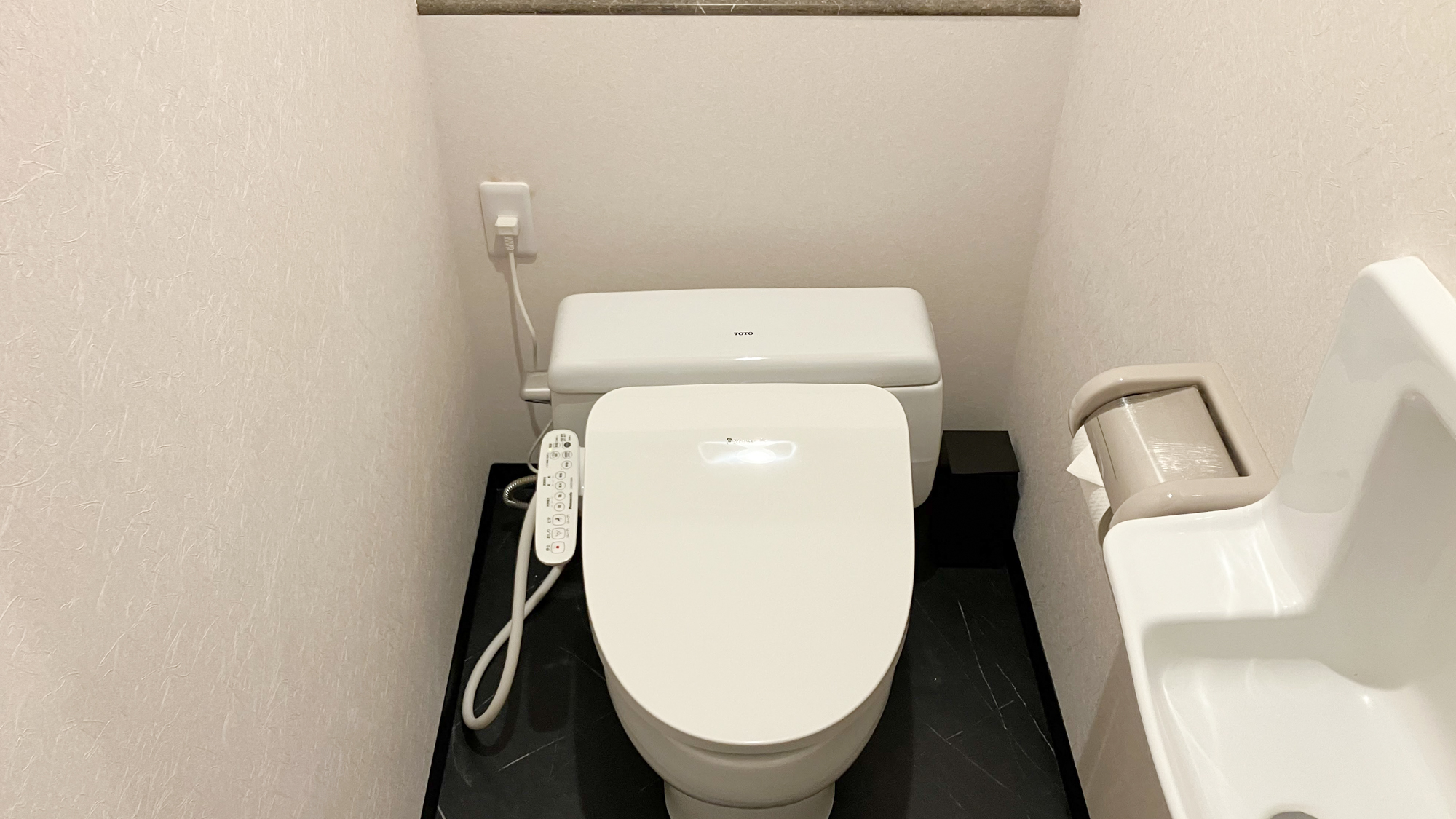 ダブルルーム　トイレ