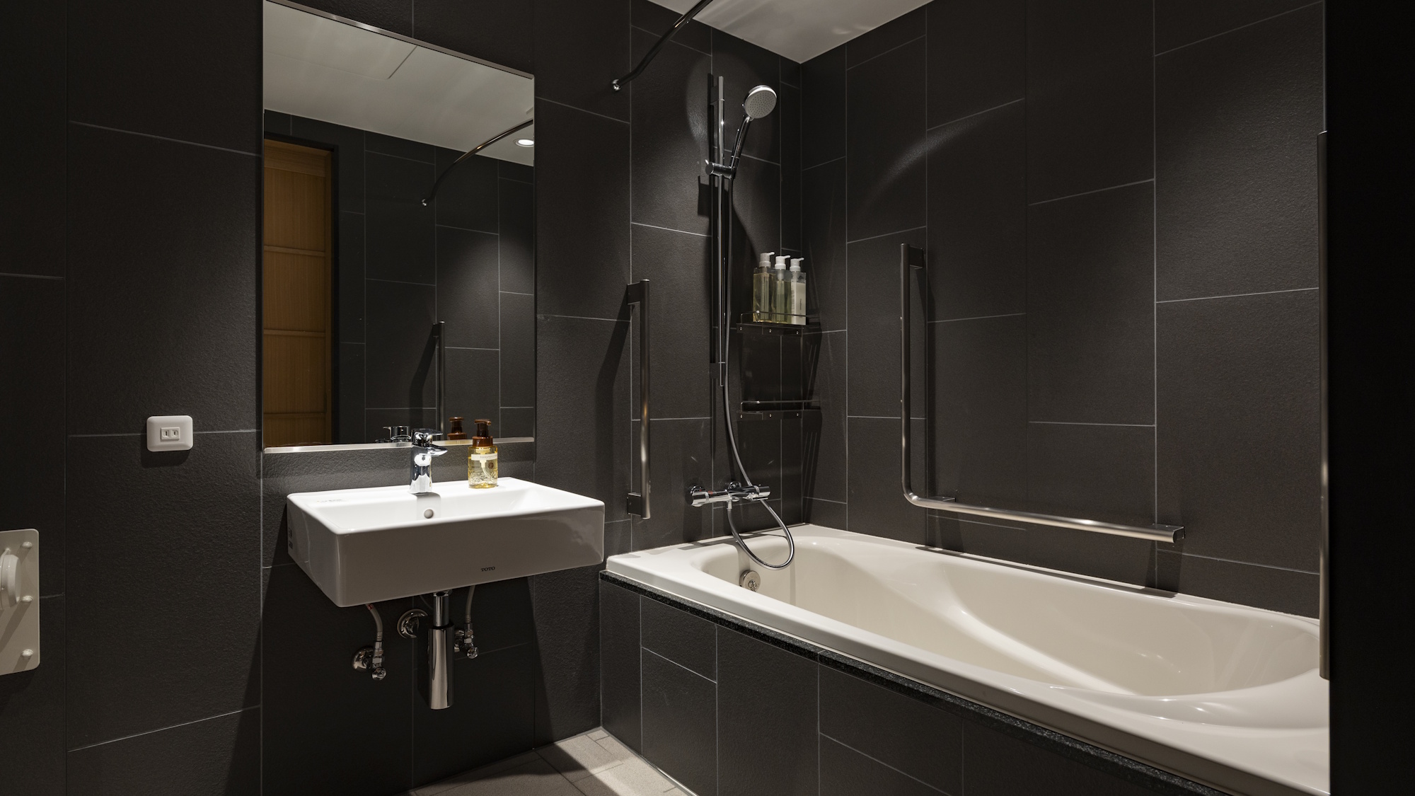 スタンダードツイン ユニバーサルデザイン（バスルーム）