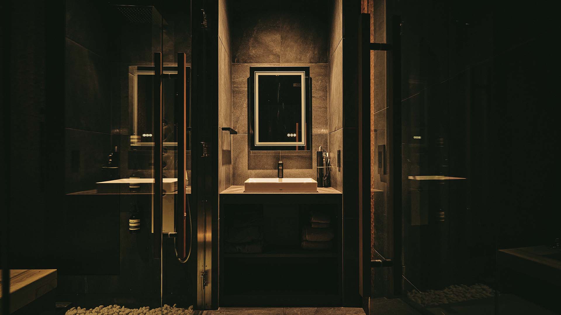 デラックスダブルルーム（洗面スペース