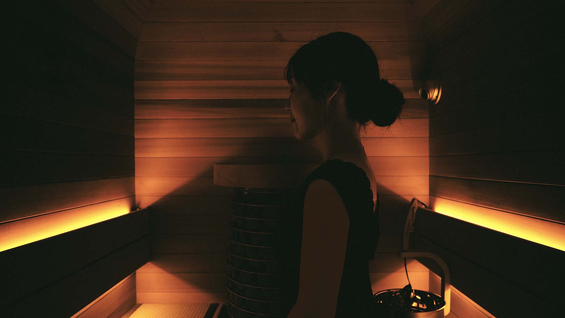 館内併設の個室サウナルーム（SAUNA Giraffe 天神）