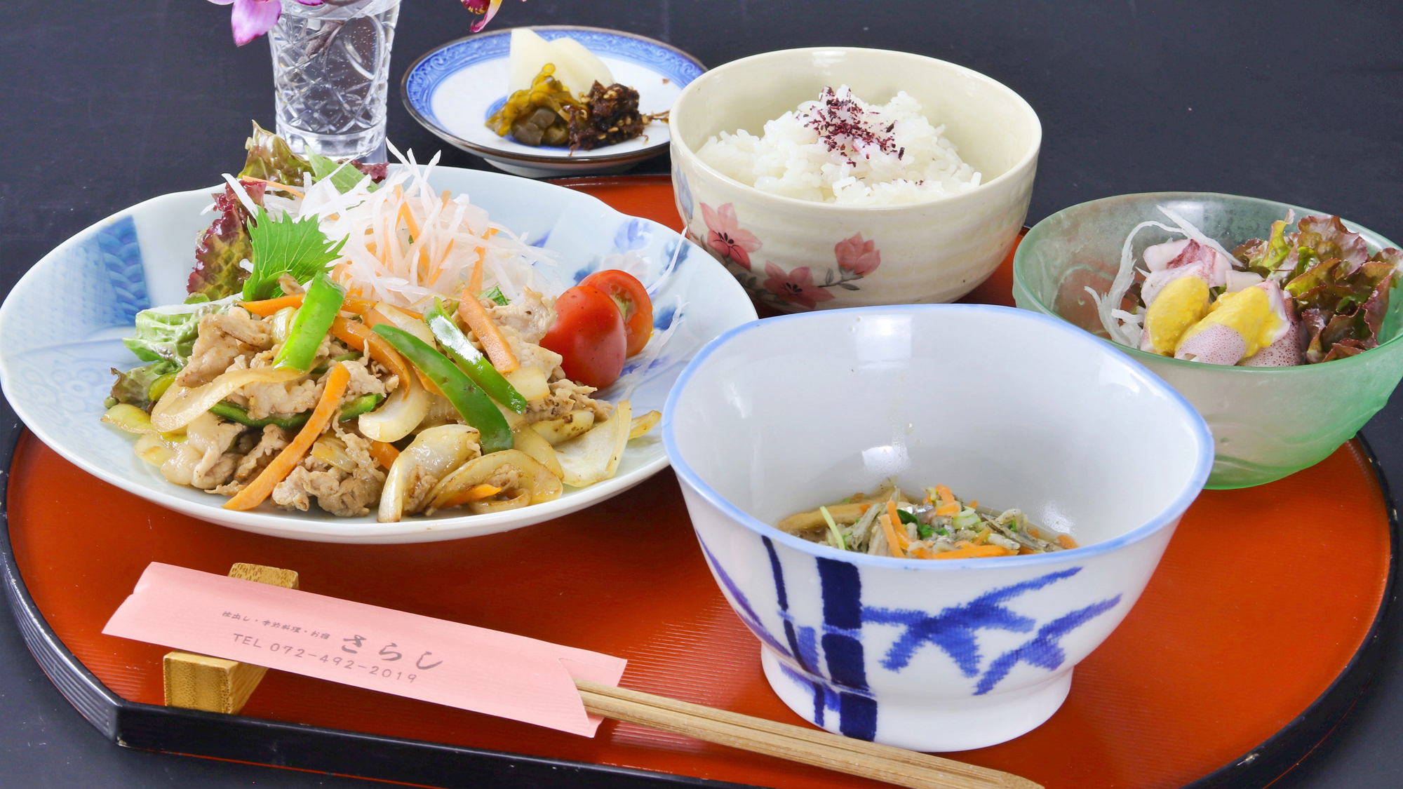 【料理（ビジネス定食）】栄養バランスとボリュームを考えたメニューです 