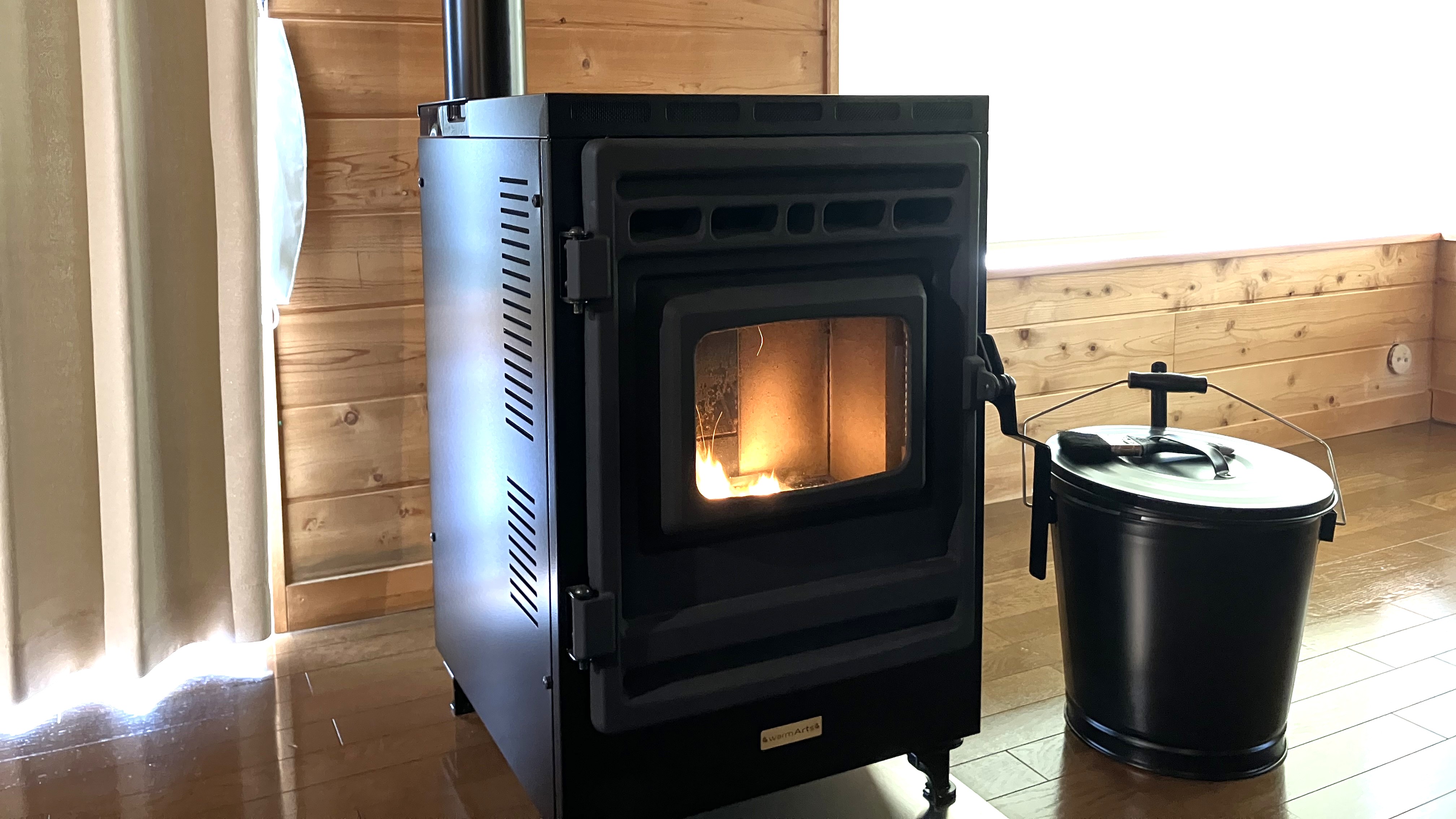 ペレットストーブ｜炎を眺めながら癒しの時間を