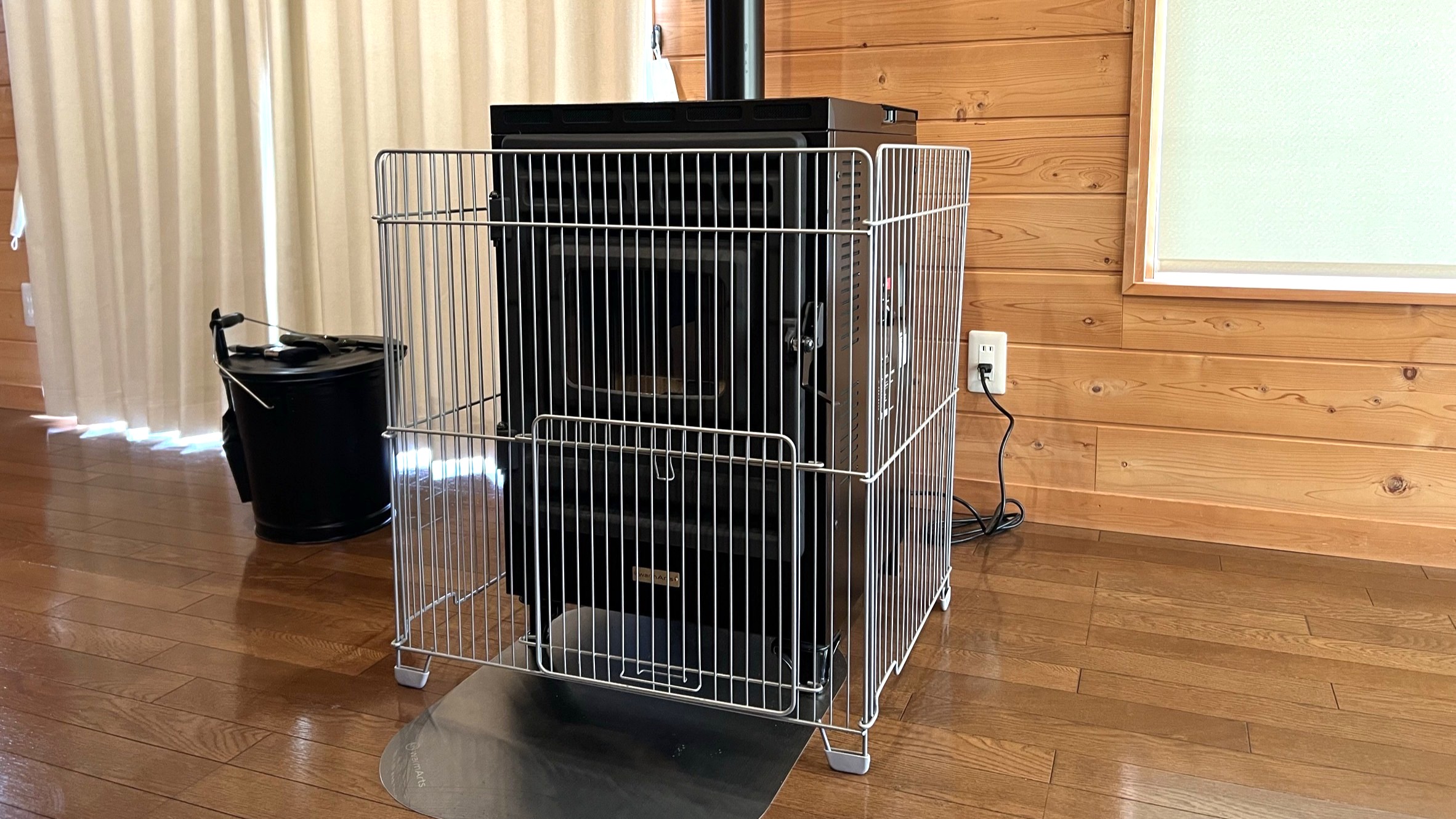 ペレットストーブ｜ゲージ付でお子さまも安心