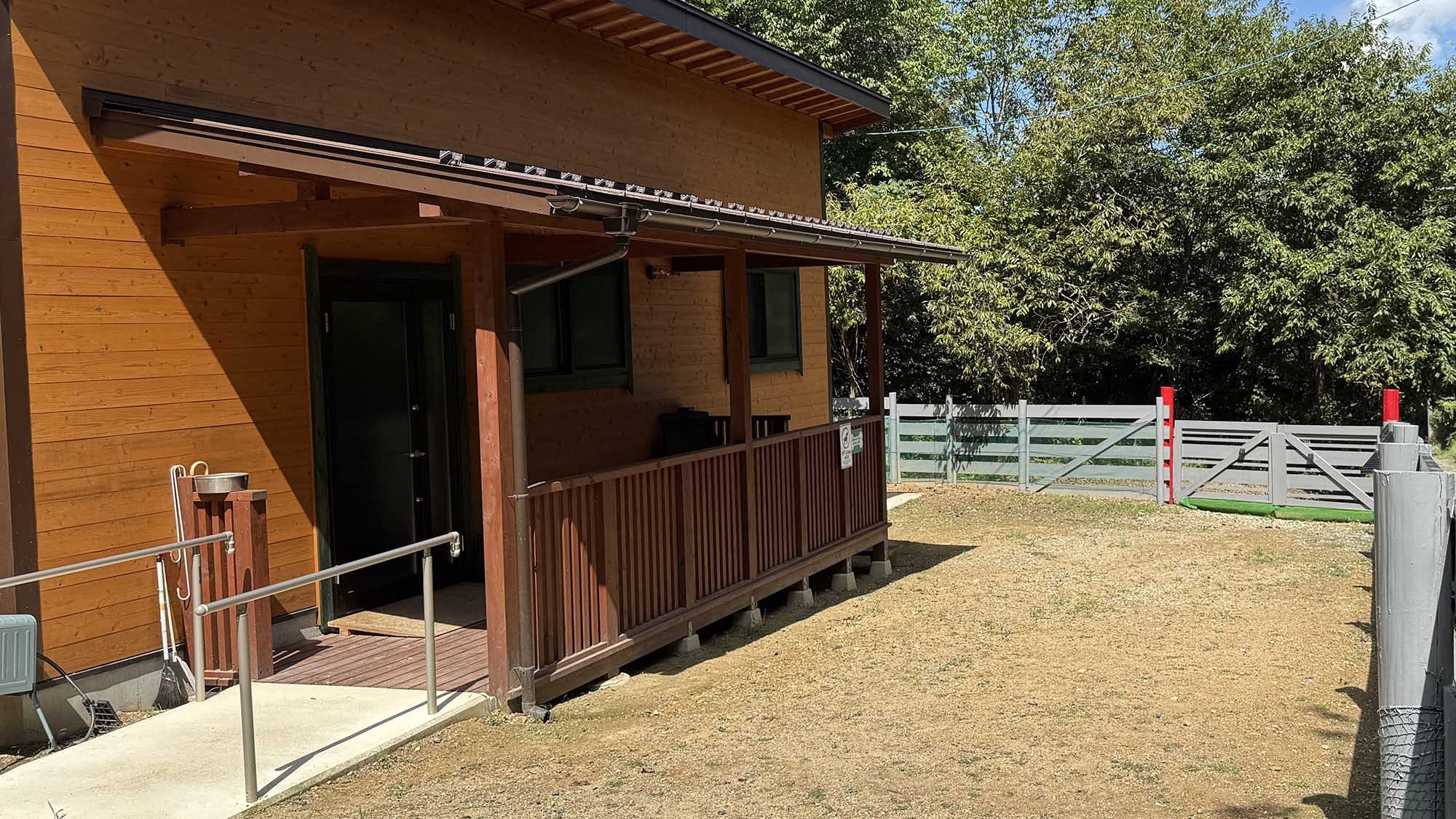 【素泊】ワンちゃん2頭まで同宿可能♪自然に囲まれたプライベートコテージで愛犬と過ごす特別なひととき