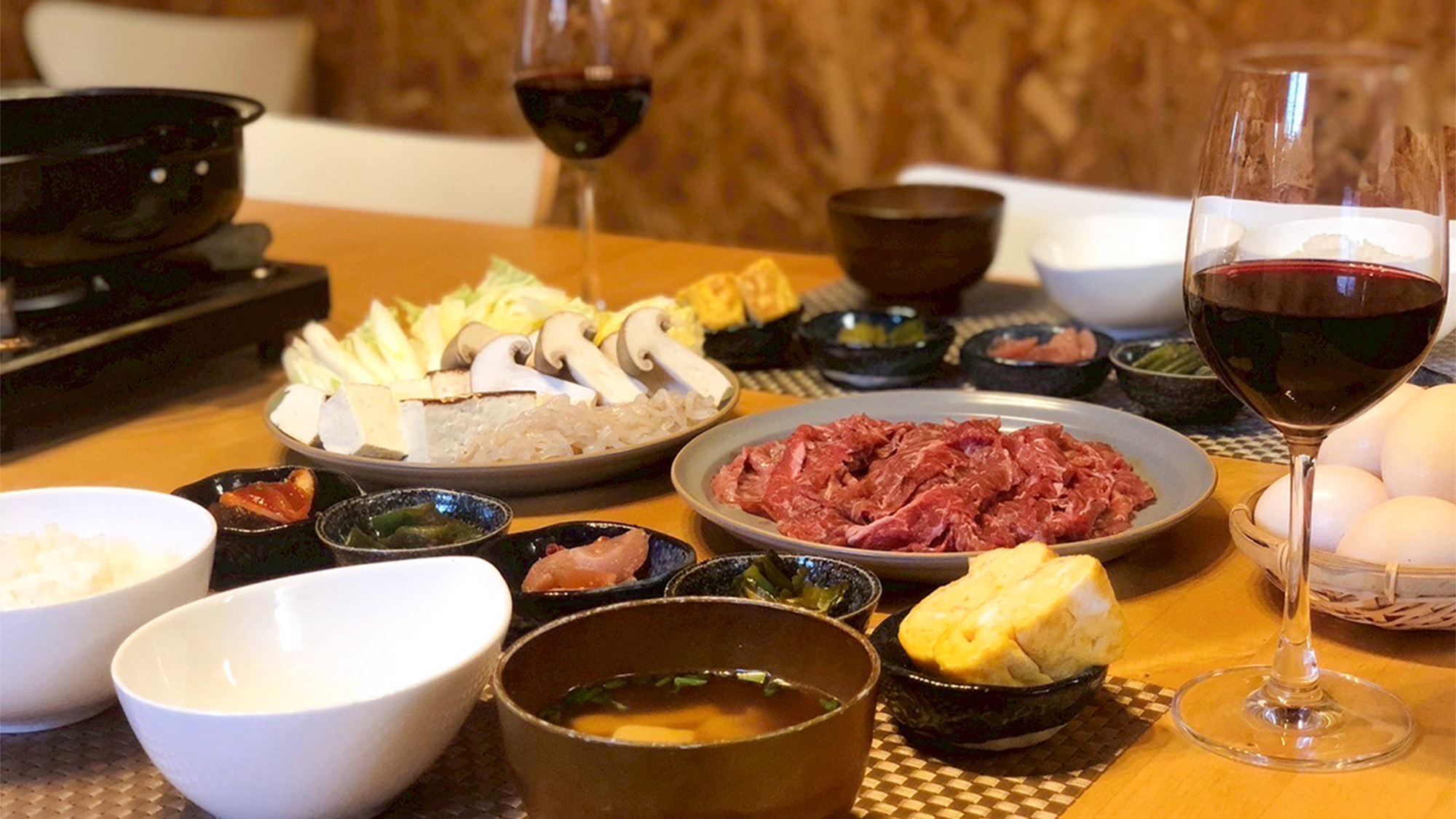 ・【夕食一例】おいしい食事とおいしいお酒　心ゆくまでお召し上がりください