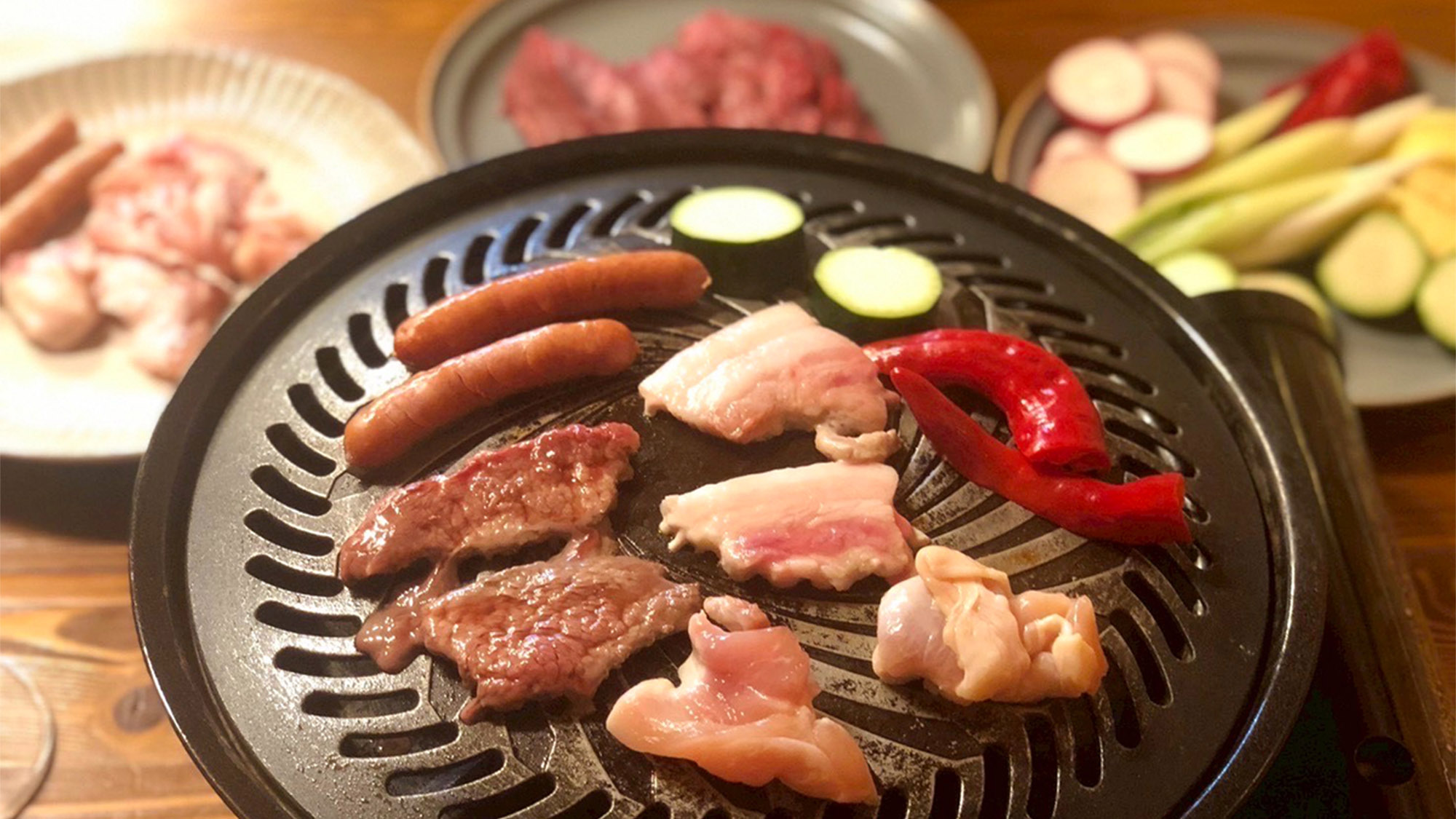・【夕食一例】ジュワッと焼けるお肉の音と香りがたまらない！溢れる旨みをご堪能ください
