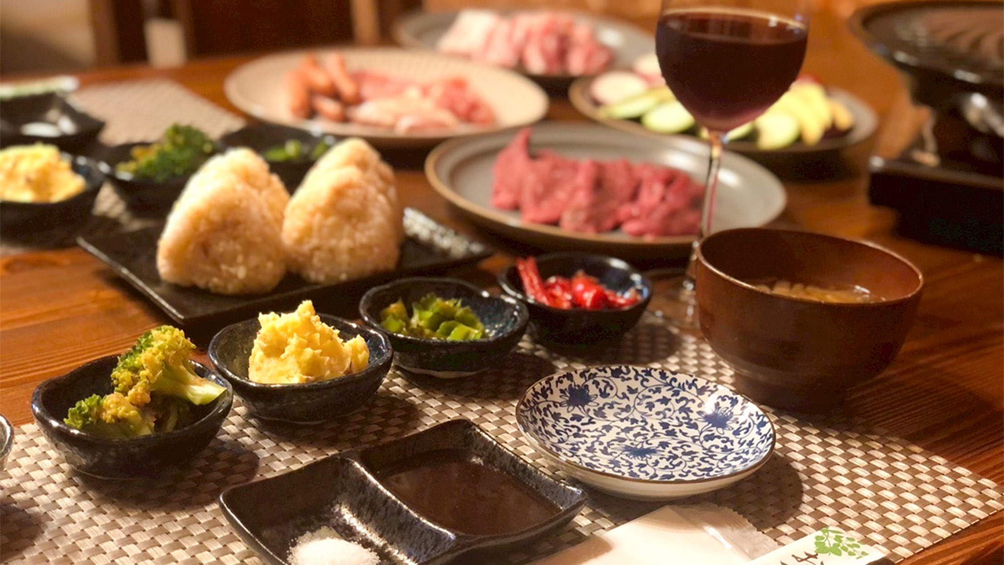 ・【夕食一例】心ゆくまでお料理を味わい明日への活力をチャージ！心も体も満たされます