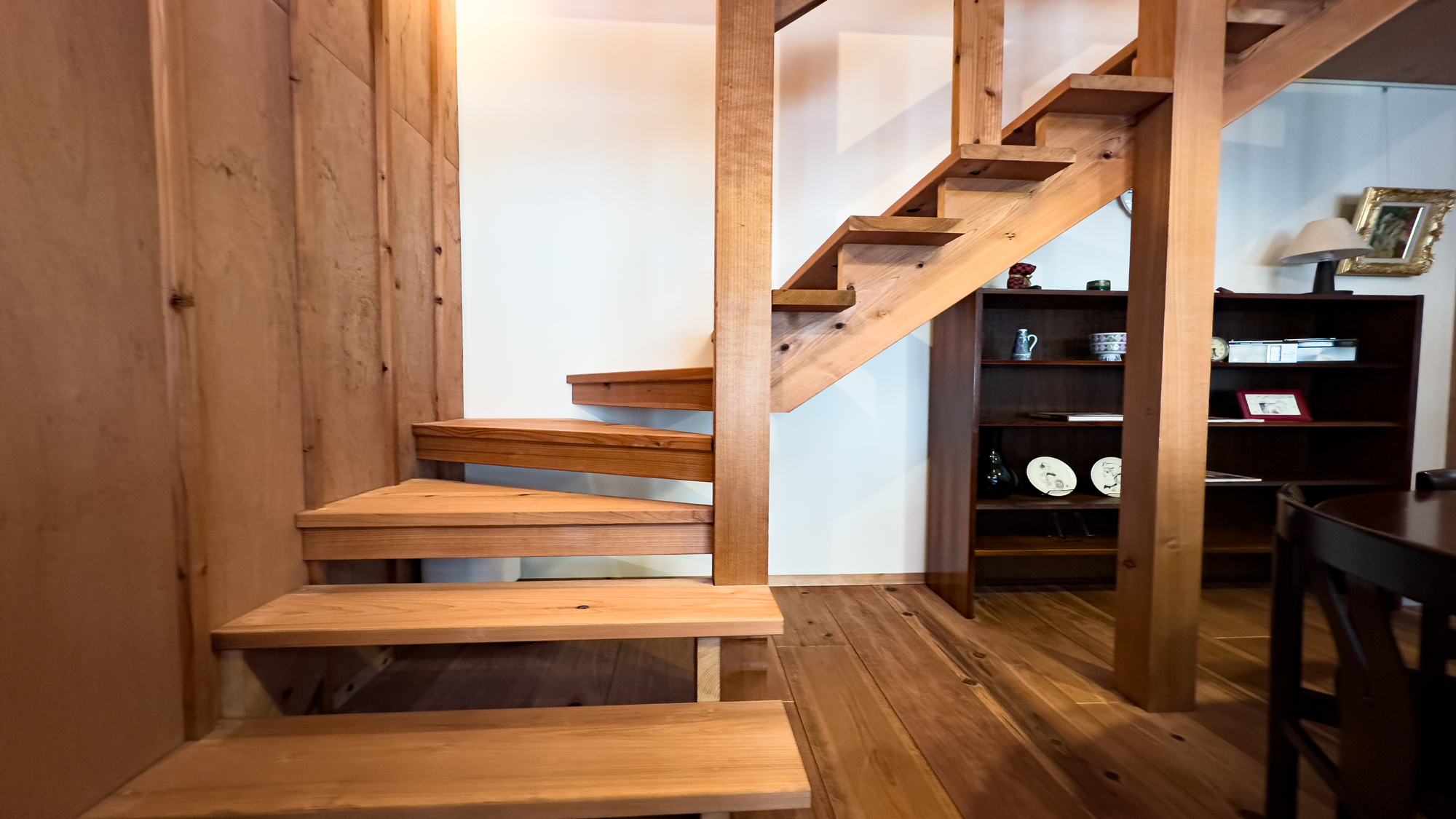 2階にあがる階段