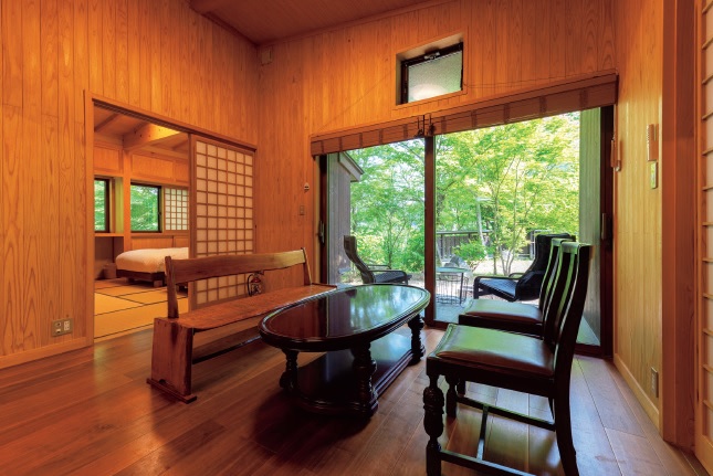 アトリエ山荘部屋０３