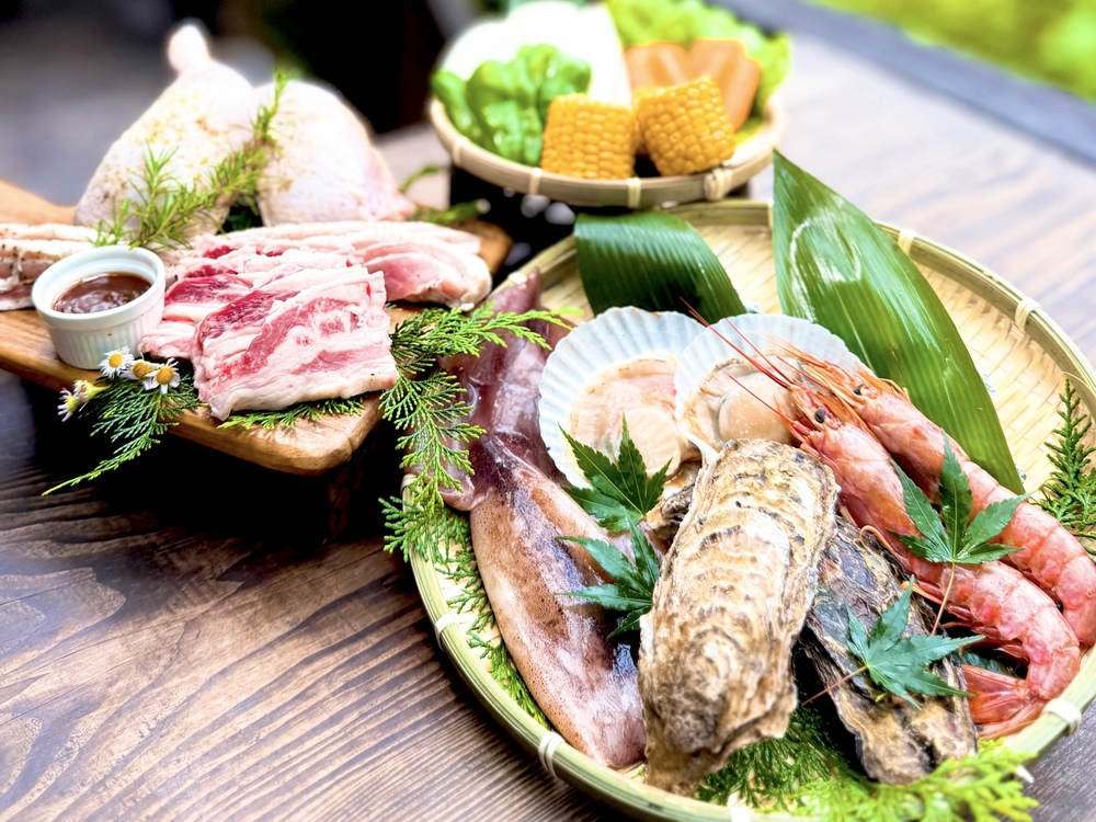 肉も海鮮も！よくばりBBQセット