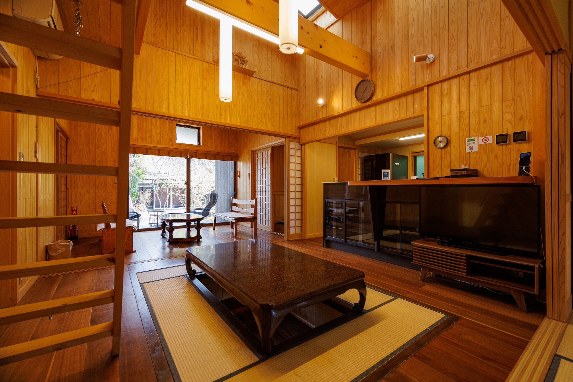 ロッジ村と併設のアトリエ山荘～秋保に佇む貸別荘(温泉付き)