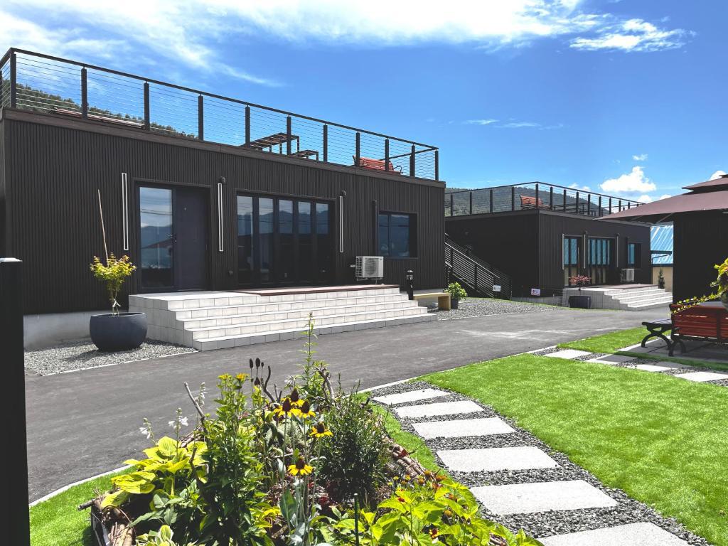 【素泊まり】最大7名　自然に囲まれた贅沢ヴィラ　3LDK