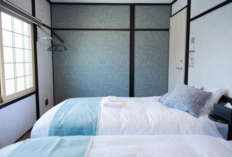 【素泊まり】スキー場まで車で11分＆最大16名宿泊可能！和風・北欧デザインが融合した快適ゲストハウス