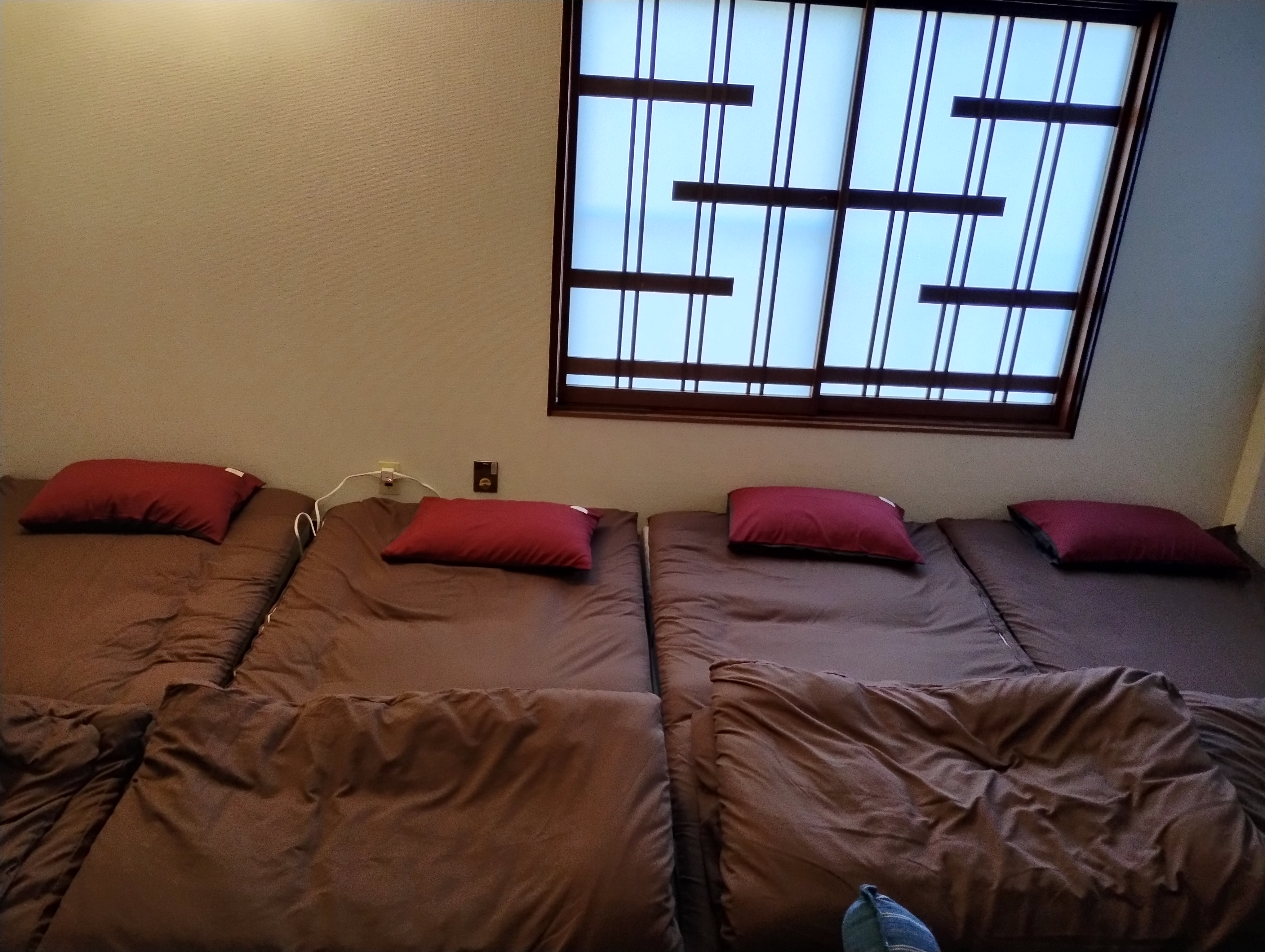 洋室4人部屋正面