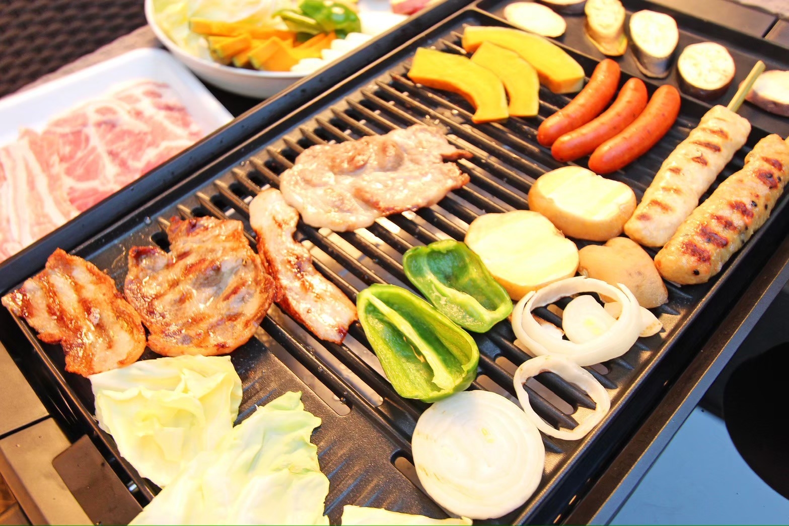 【土曜限定｜体験＆夕食付き】プチ農家体験×天皇杯受賞の希少豚と那須野菜しゃぶしゃぶ or BBQ