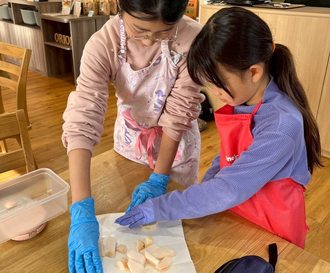 【土曜限定｜体験＆夕食付き】プチ農家体験×天皇杯受賞の希少豚と那須野菜しゃぶしゃぶ or BBQ