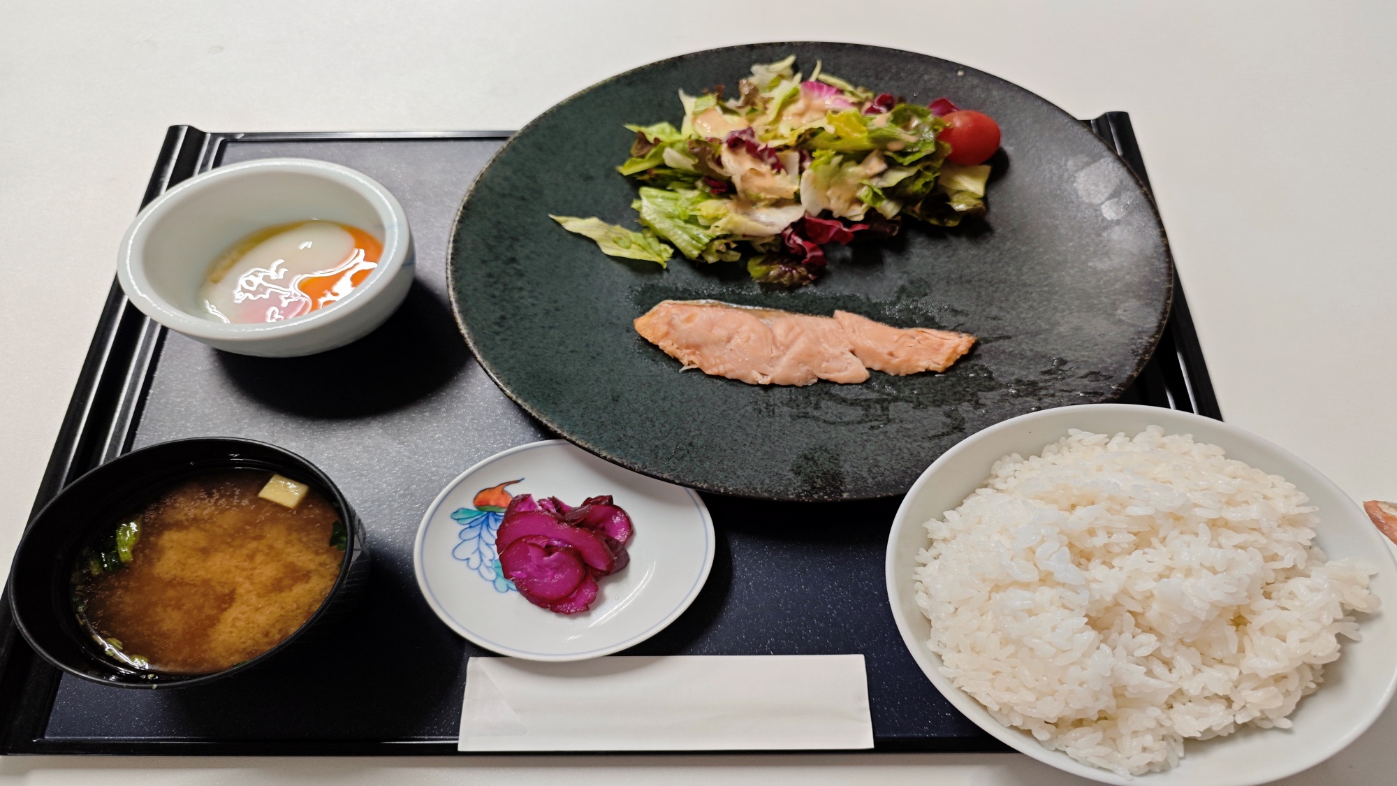 和朝食（レストラン）