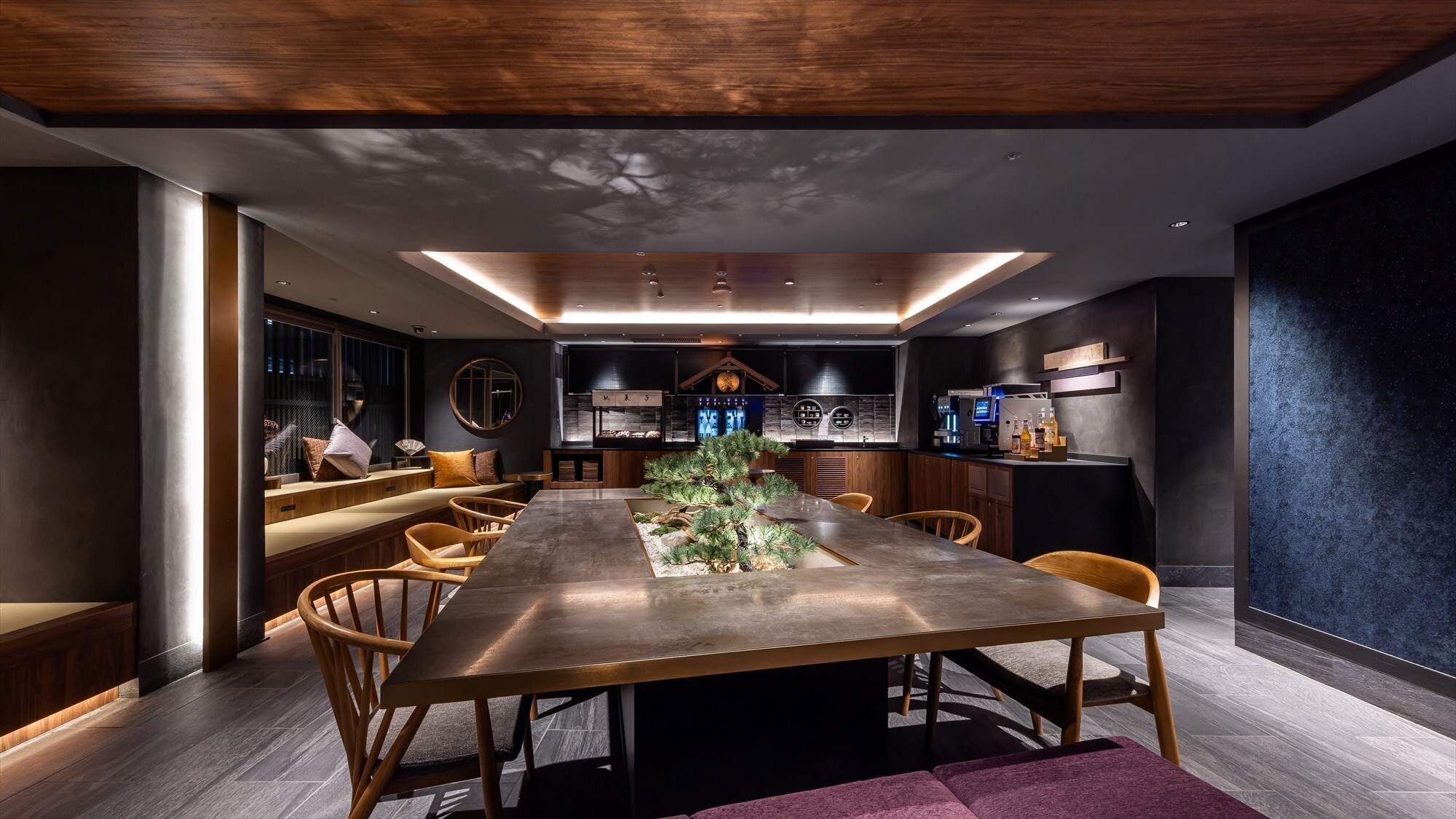 ラウンジはなれ