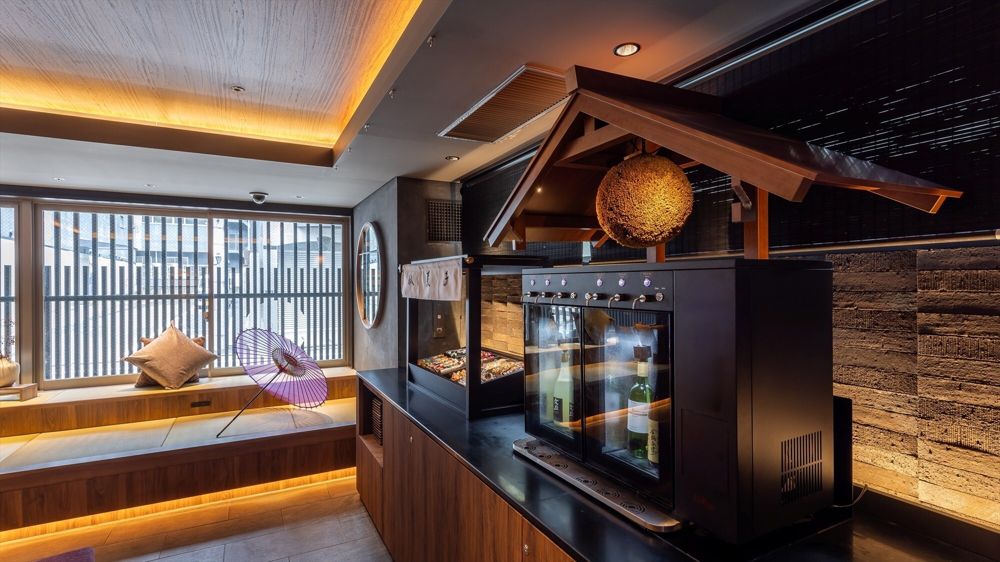 ラウンジはなれ