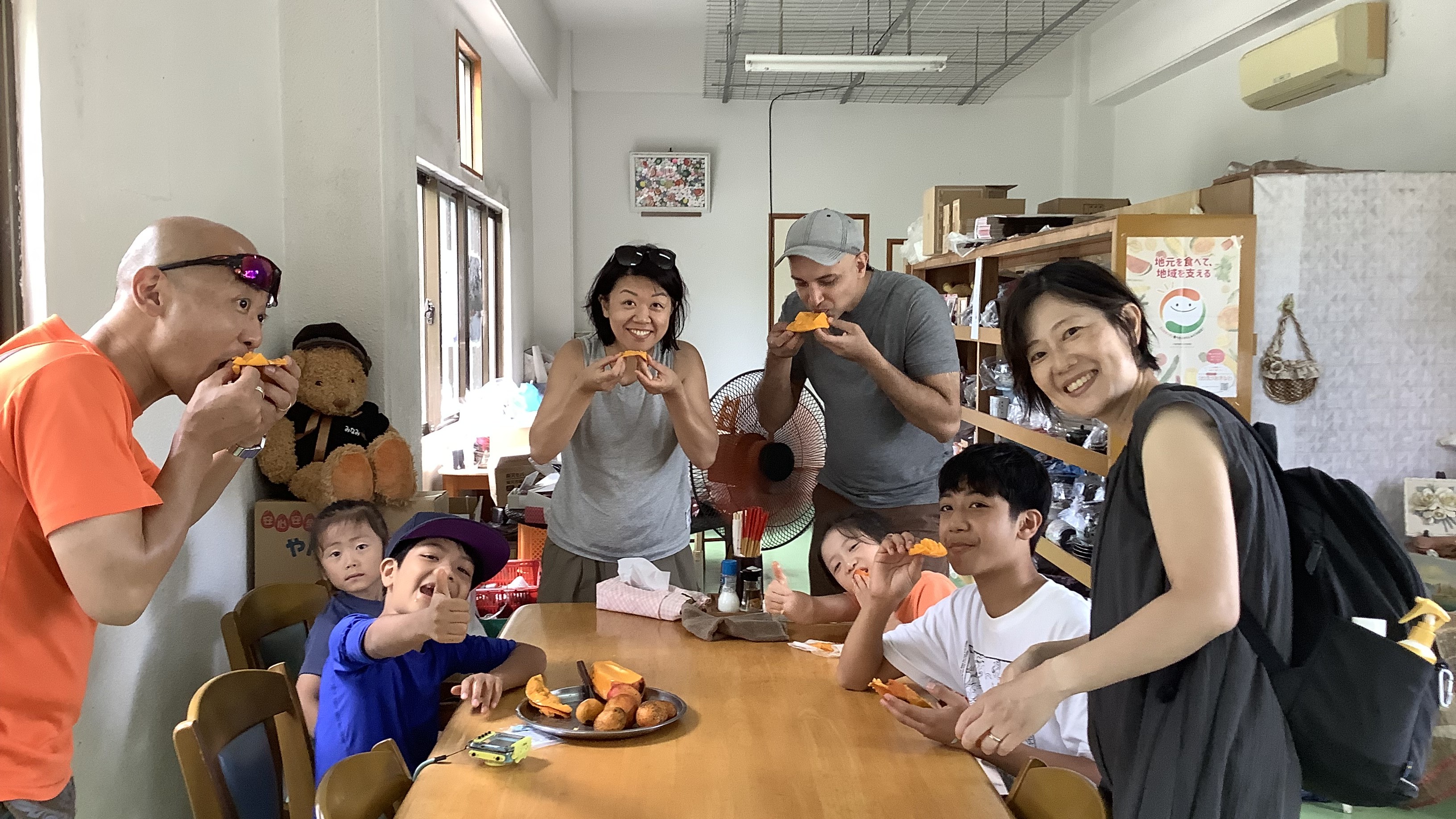 楽しい旅行の様子と美味しい沖縄ご飯です！